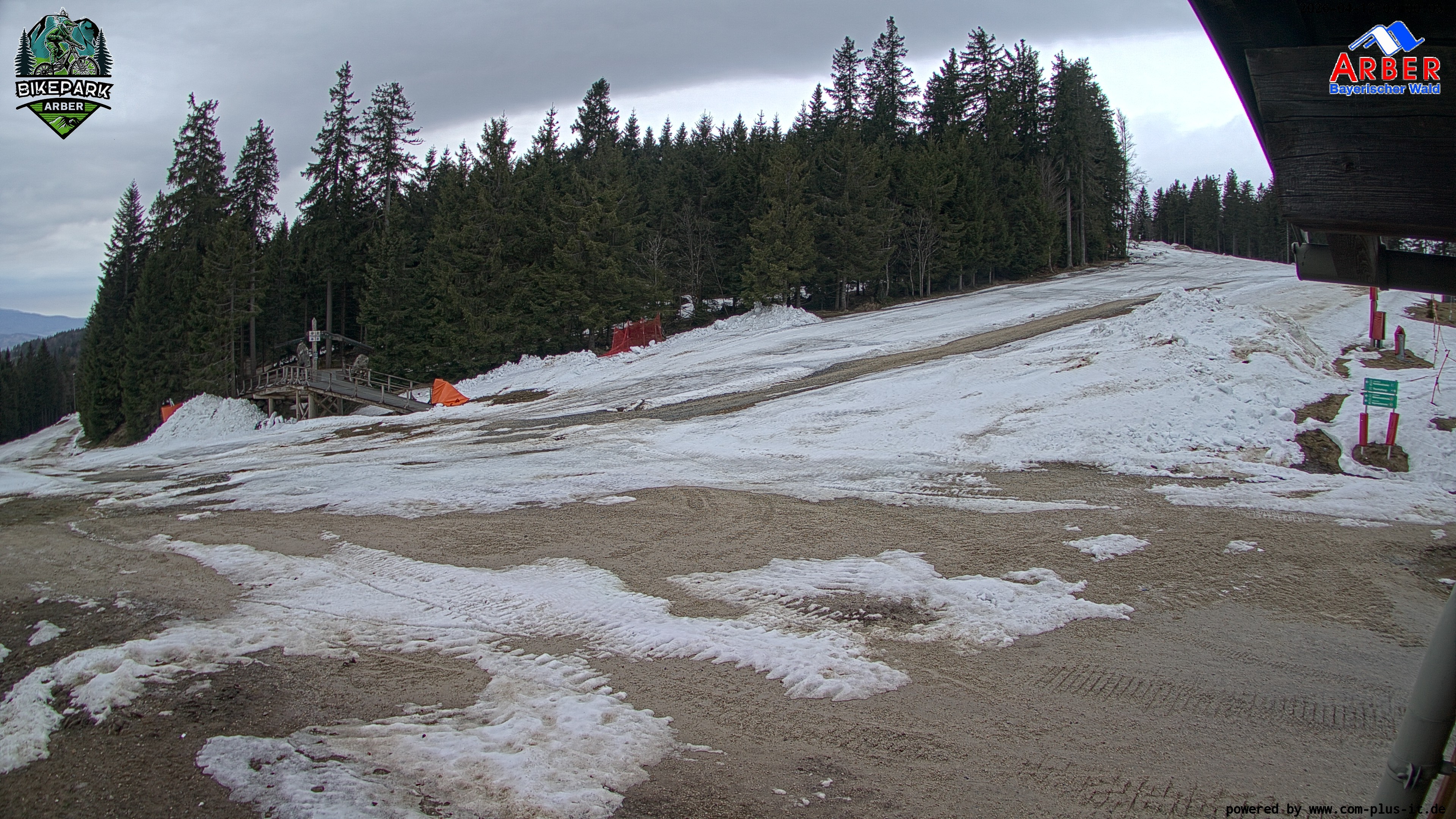 Archived image Webcam ArBär kids area at Arber mountain