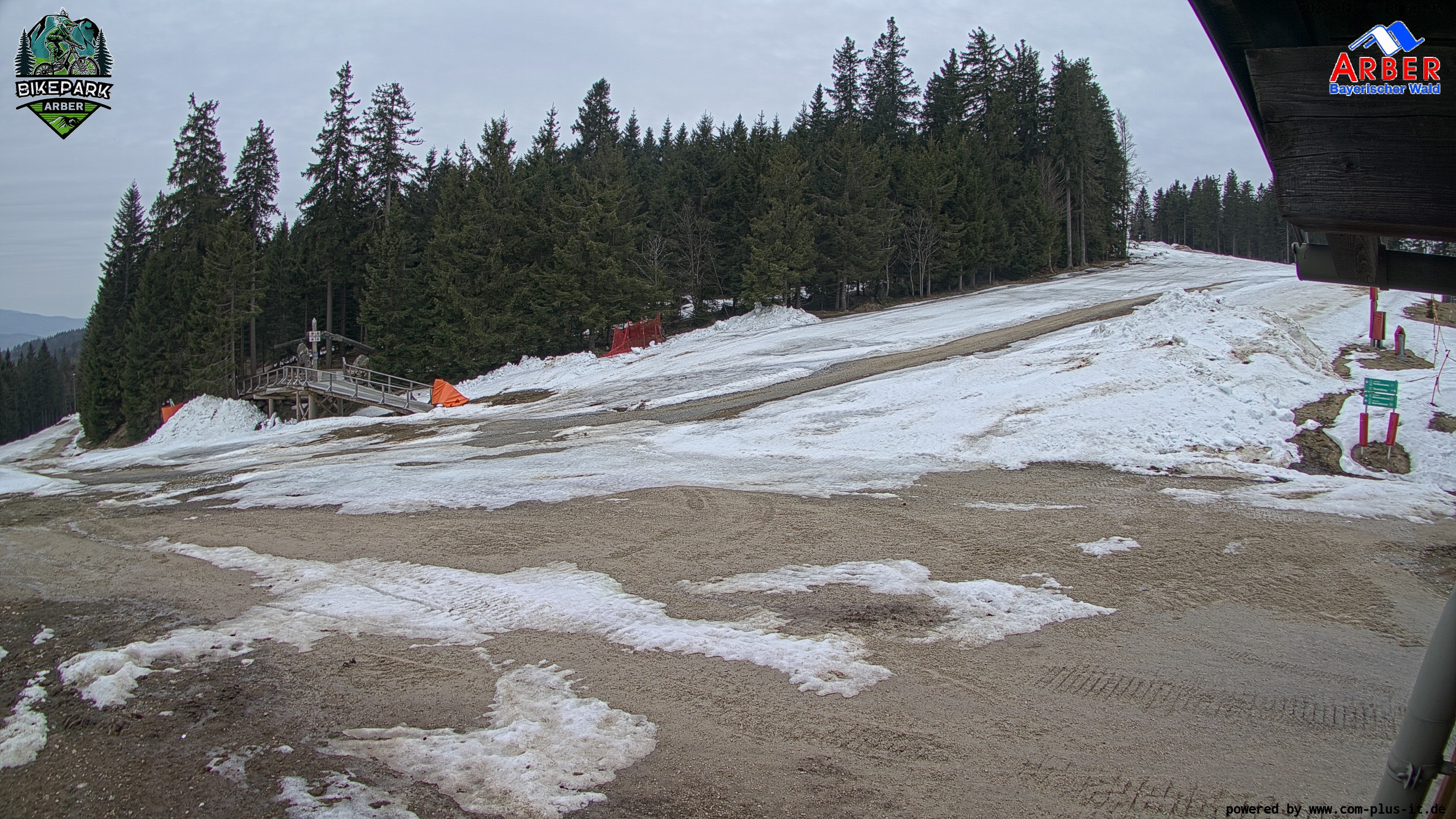 Archived image Webcam ArBär kids area at Arber mountain