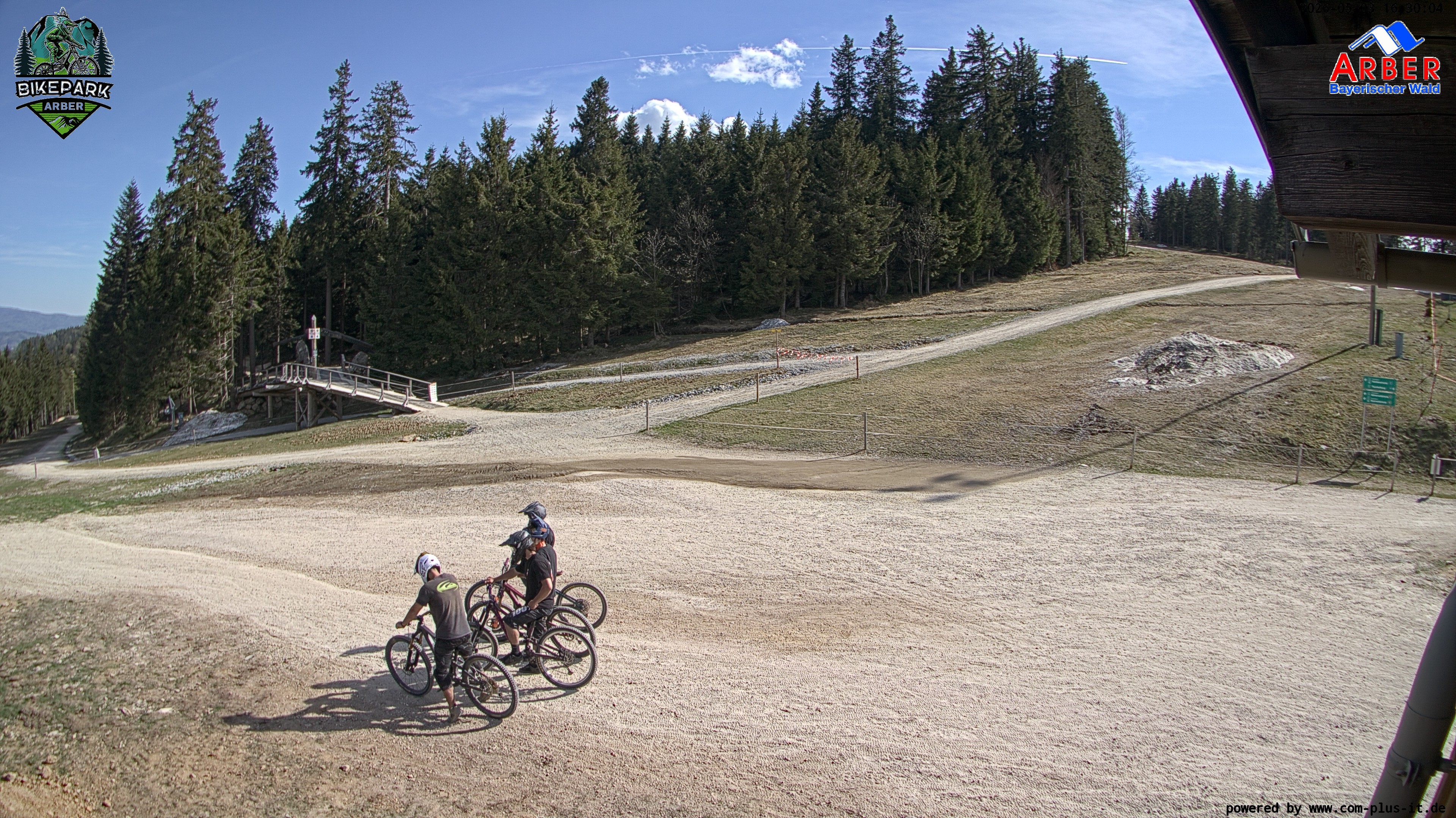 Archiv Foto Webcam ArBär Kinderland des Skigebiets am Arber