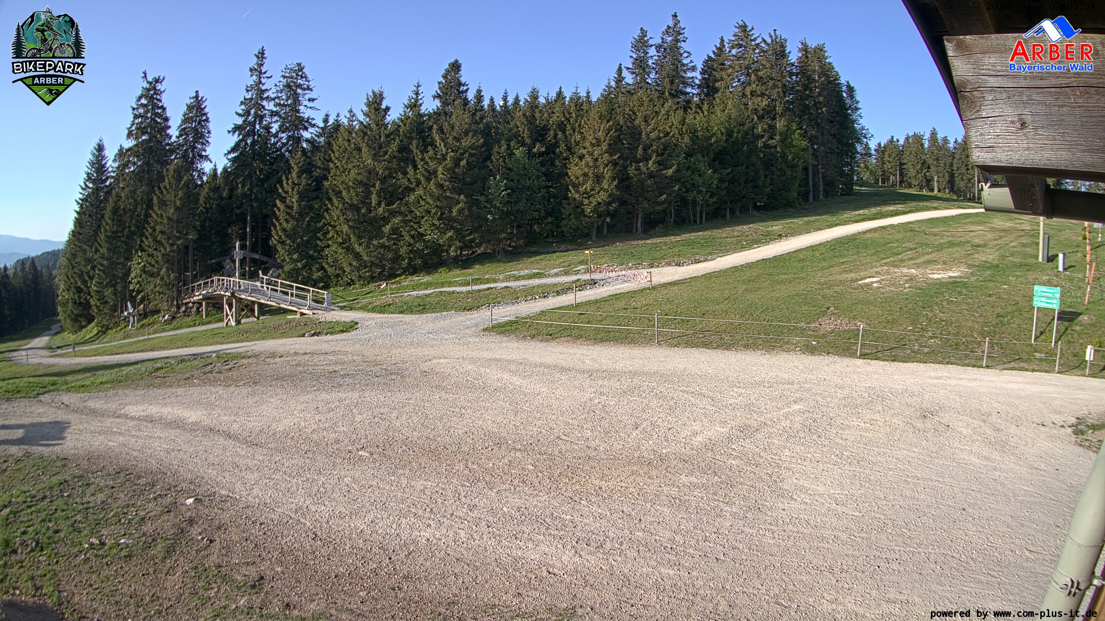 Archiv Foto Webcam ArBär Kinderland des Skigebiets am Arber