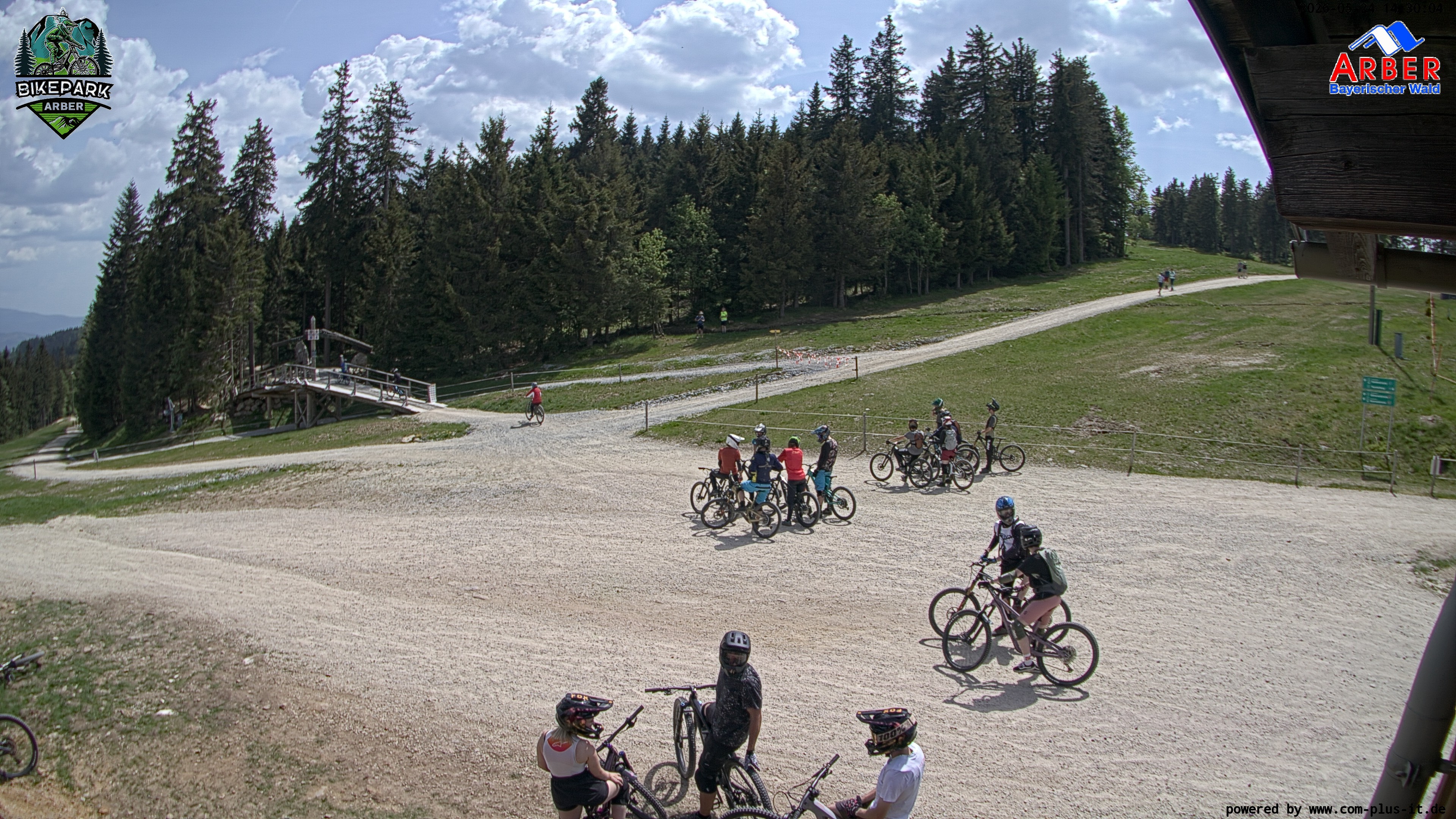 Archiv Foto Webcam ArBär Kinderland des Skigebiets am Arber