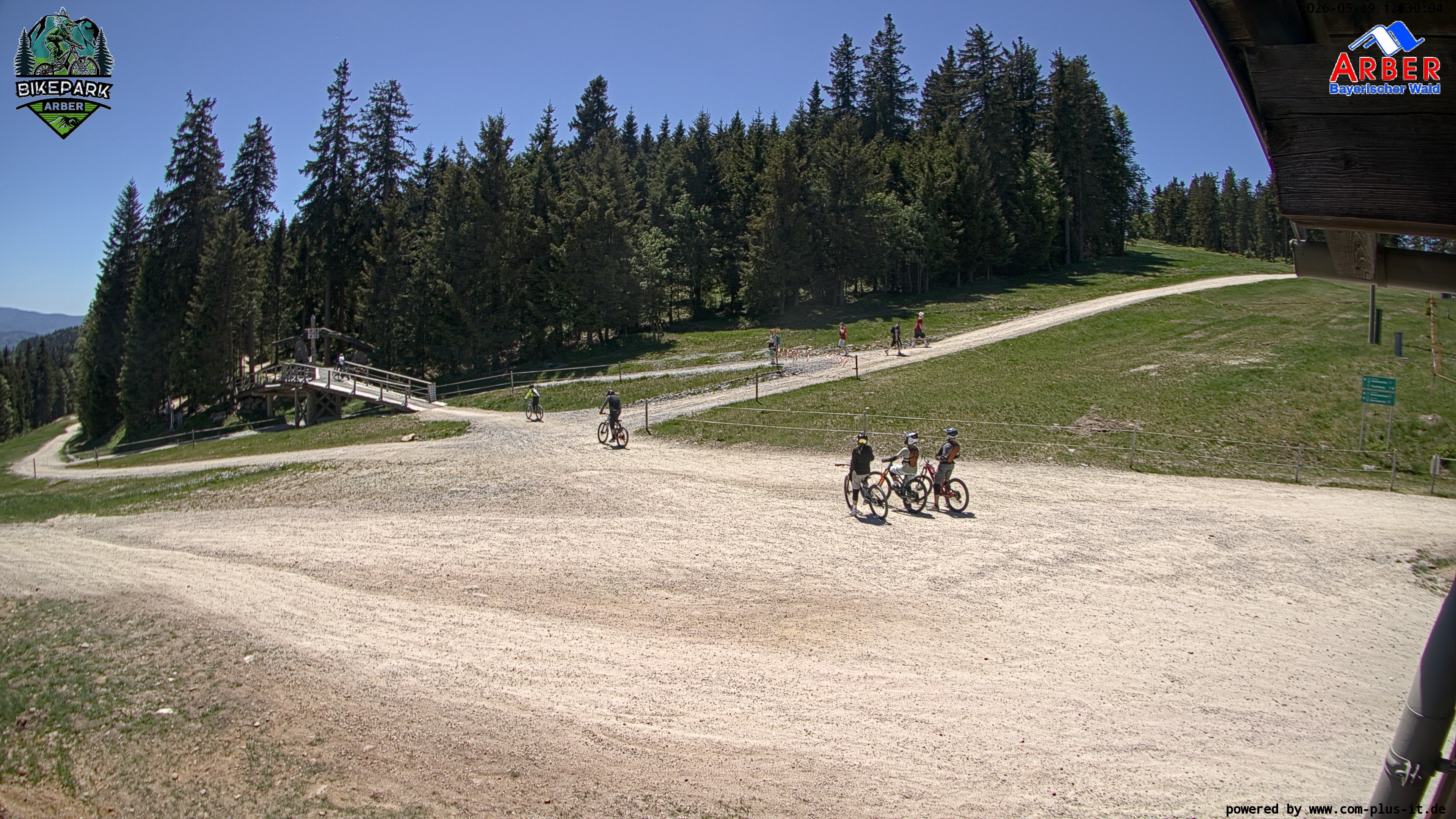 Archiv Foto Webcam ArBär Kinderland des Skigebiets am Arber