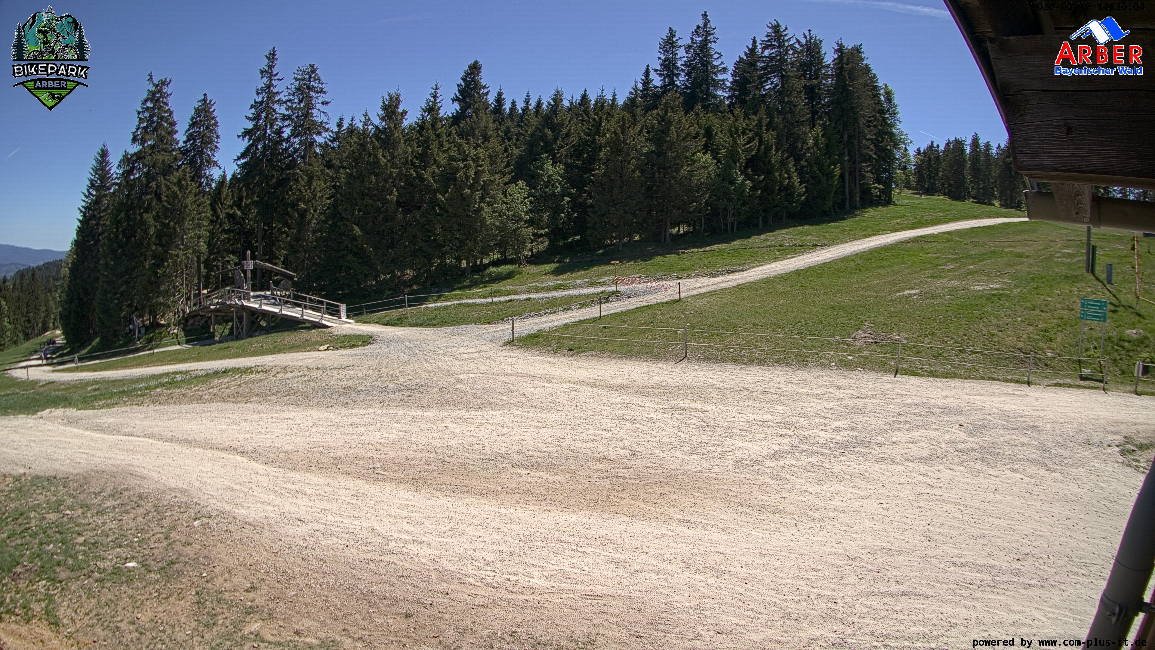 Archiv Foto Webcam ArBär Kinderland des Skigebiets am Arber