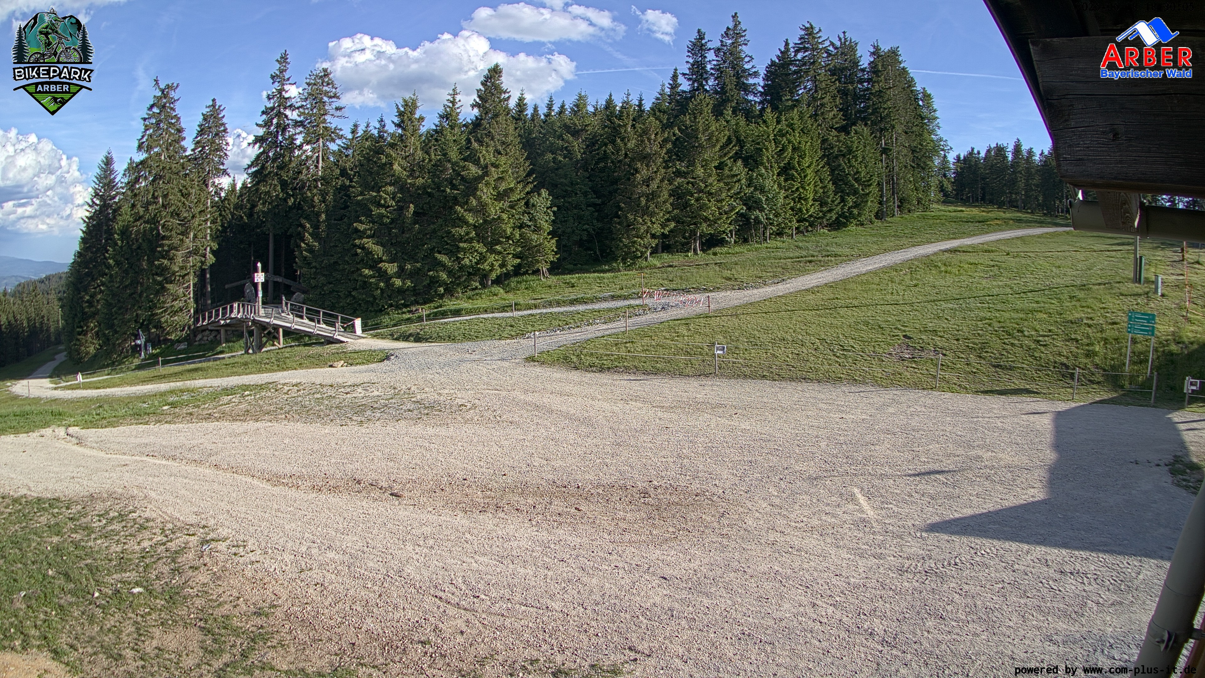 Archiv Foto Webcam ArBär Kinderland des Skigebiets am Arber