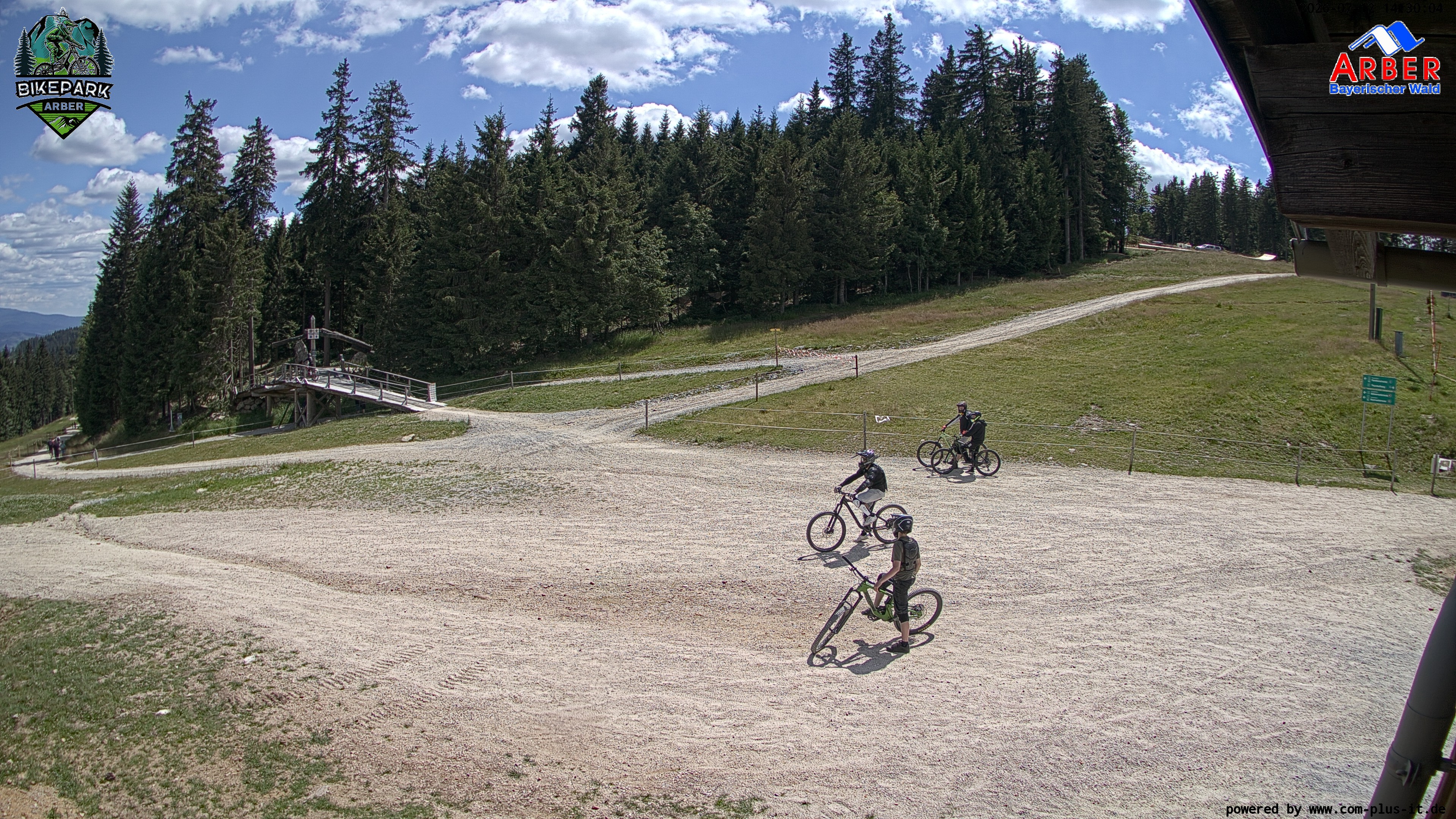 Archiv Foto Webcam ArBär Kinderland des Skigebiets am Arber
