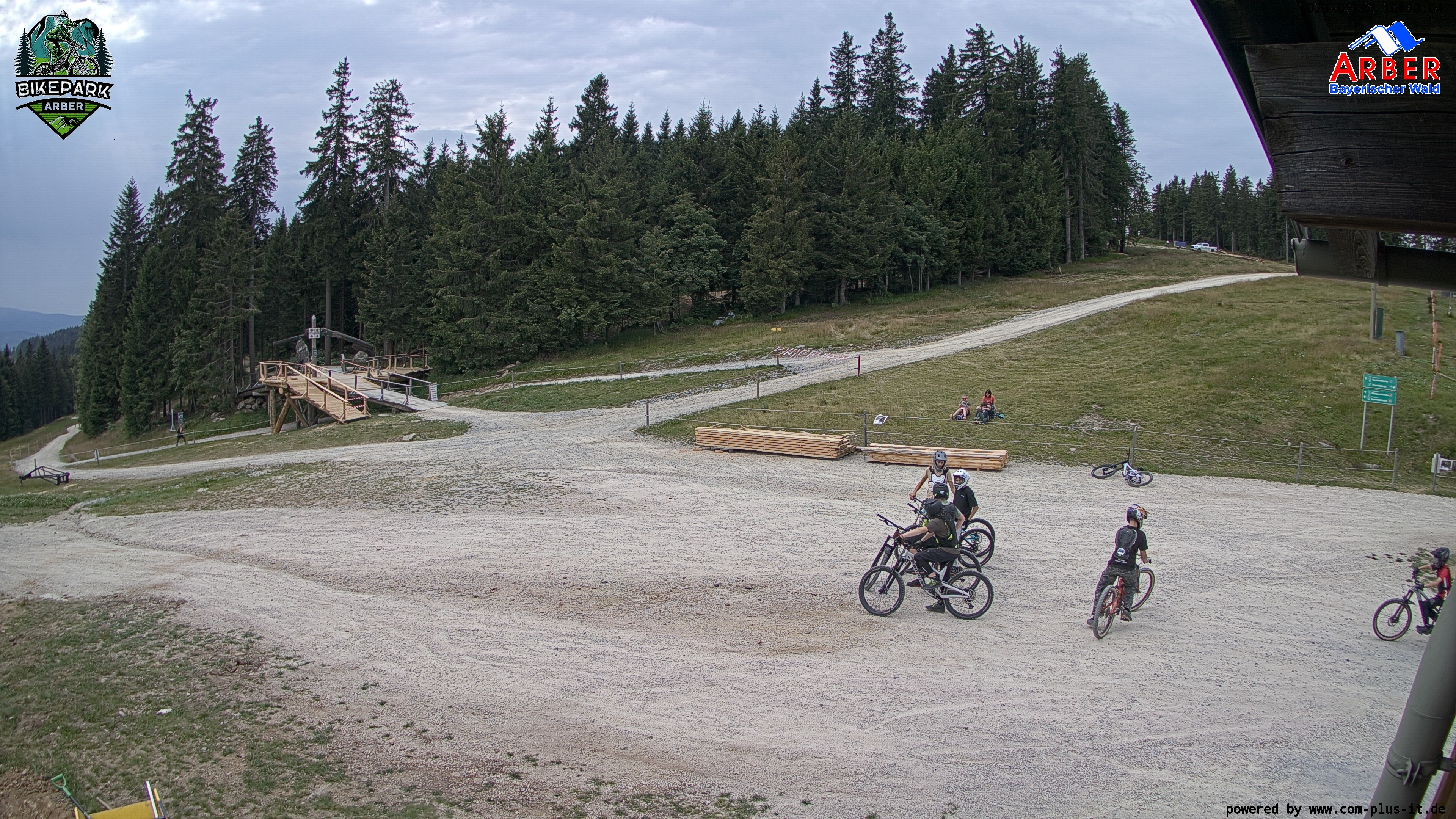 Archiv Foto Webcam ArBär Kinderland des Skigebiets am Arber