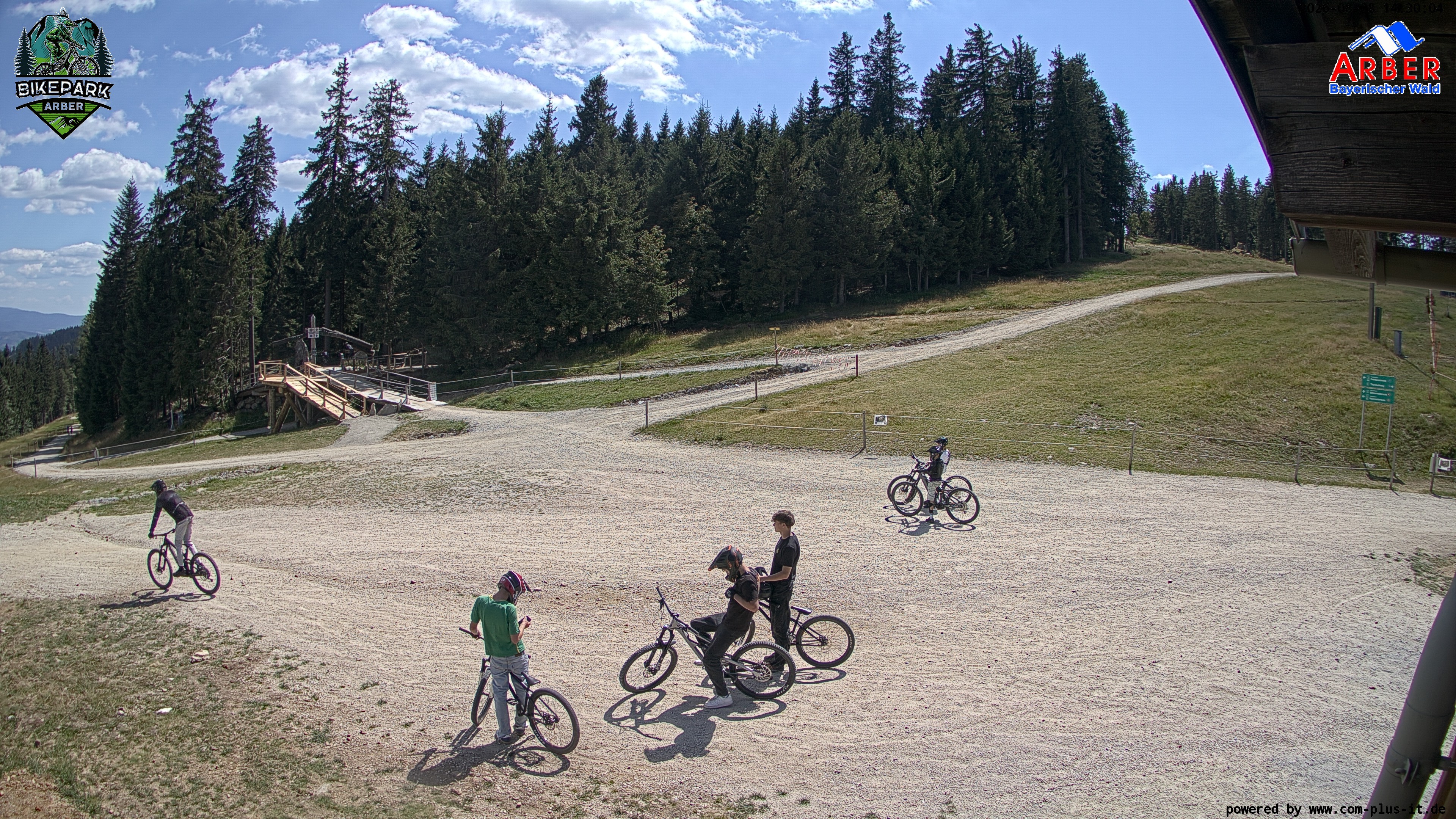 Archiv Foto Webcam ArBär Kinderland des Skigebiets am Arber