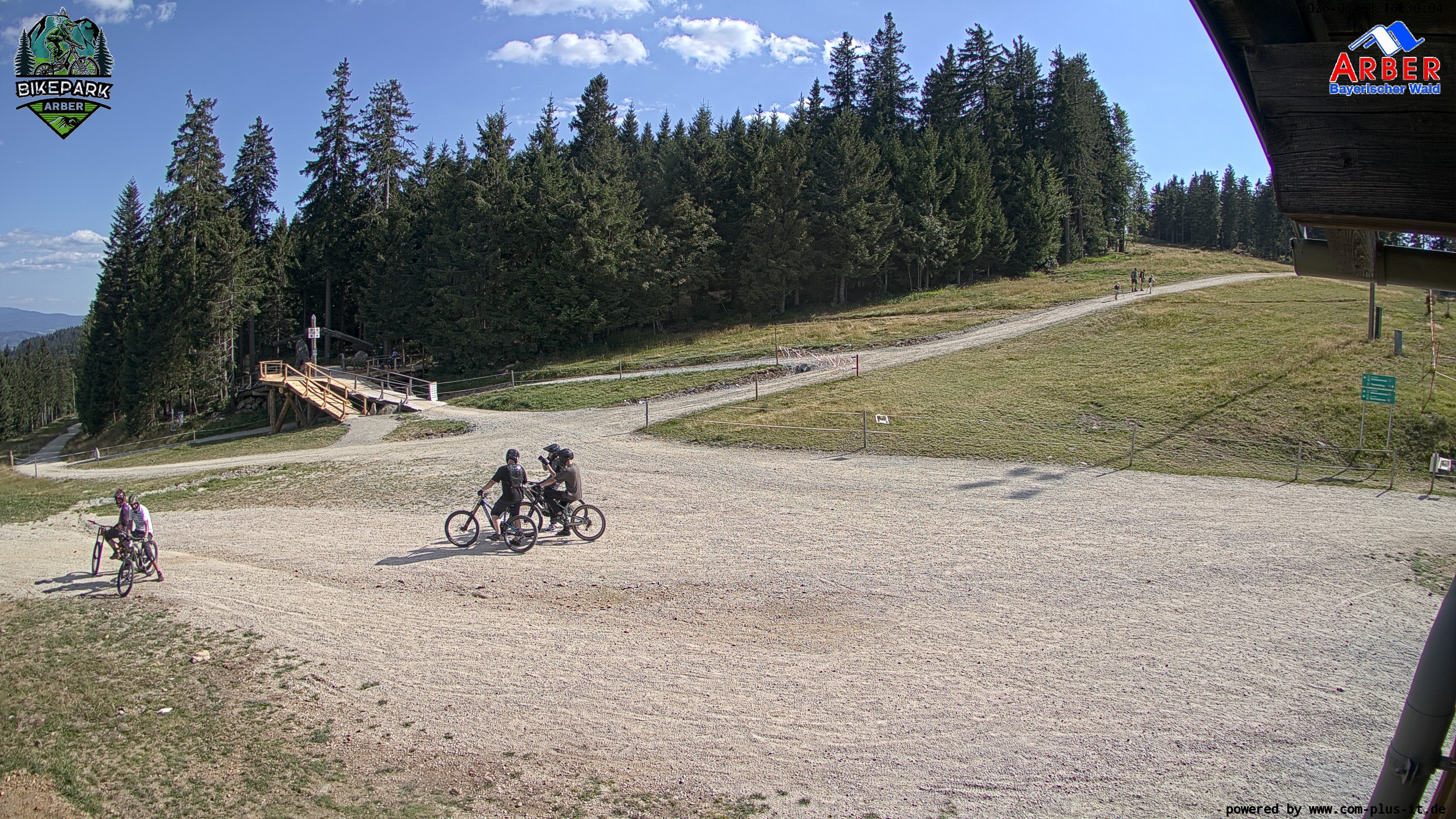 Archiv Foto Webcam ArBär Kinderland des Skigebiets am Arber