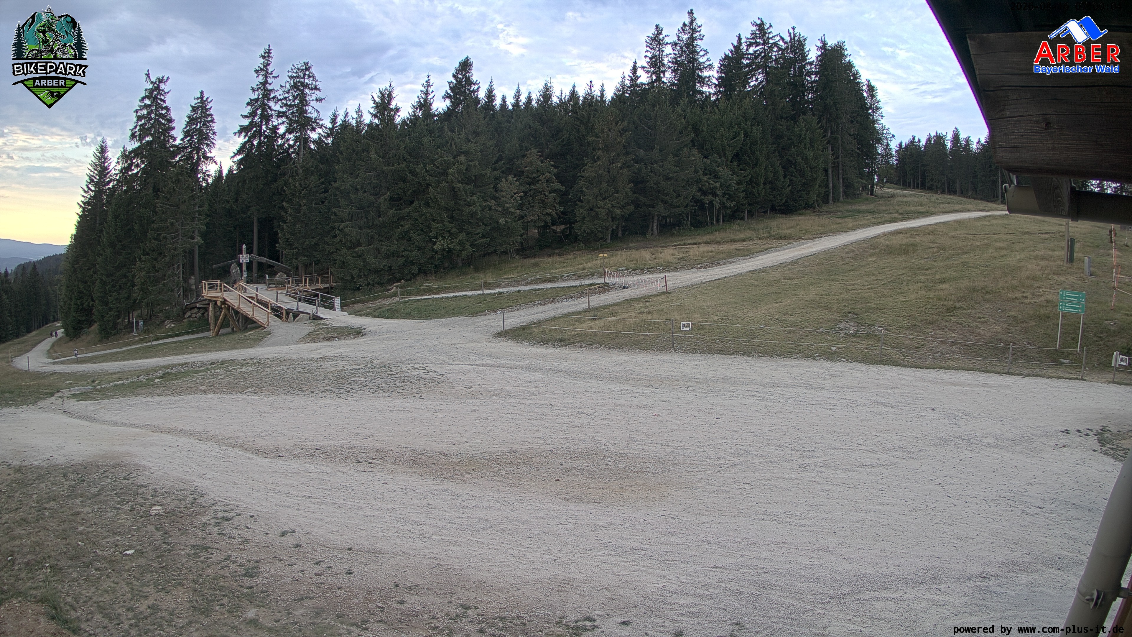 Archiv Foto Webcam ArBär Kinderland des Skigebiets am Arber