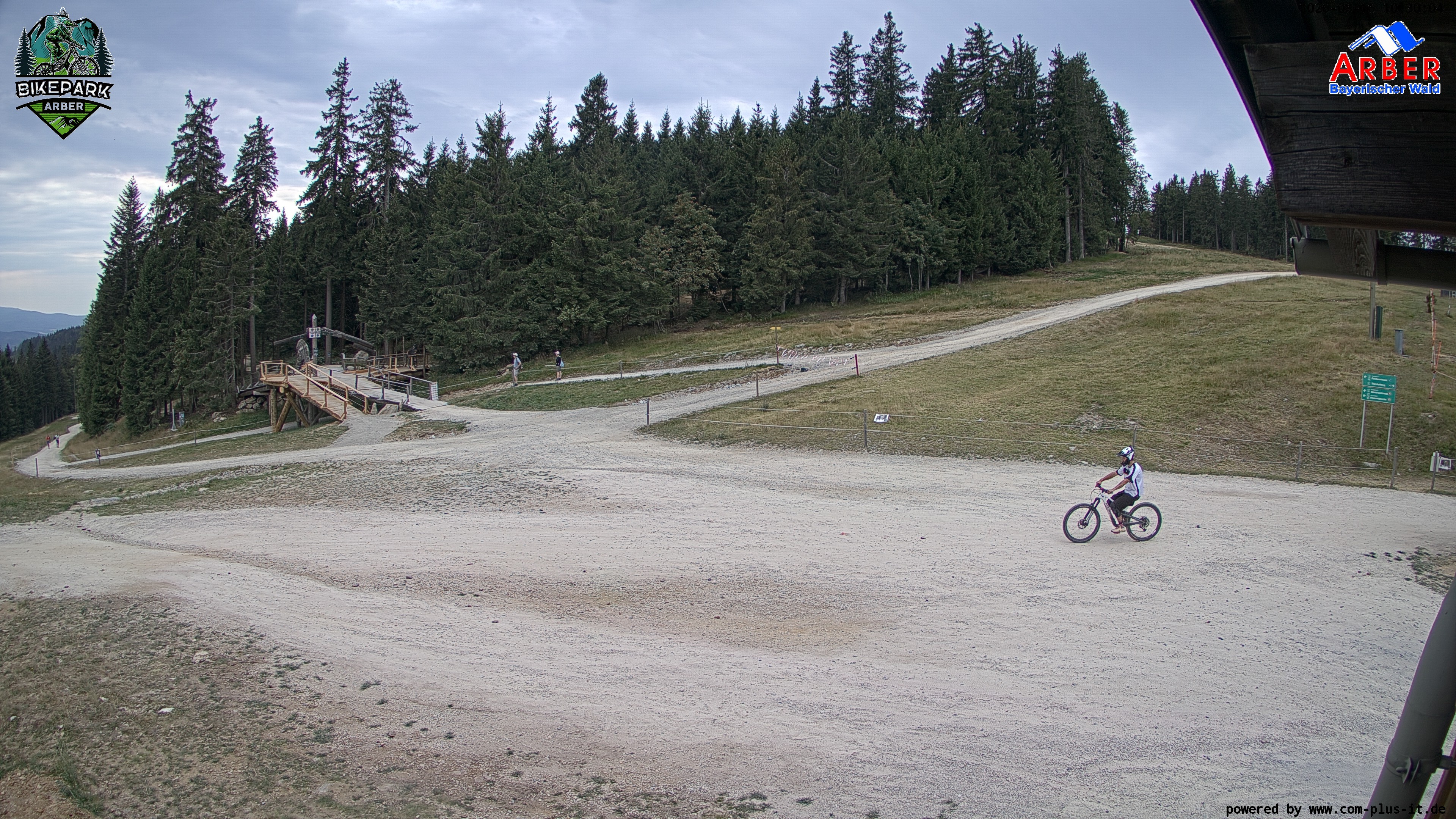 Archiv Foto Webcam ArBär Kinderland des Skigebiets am Arber