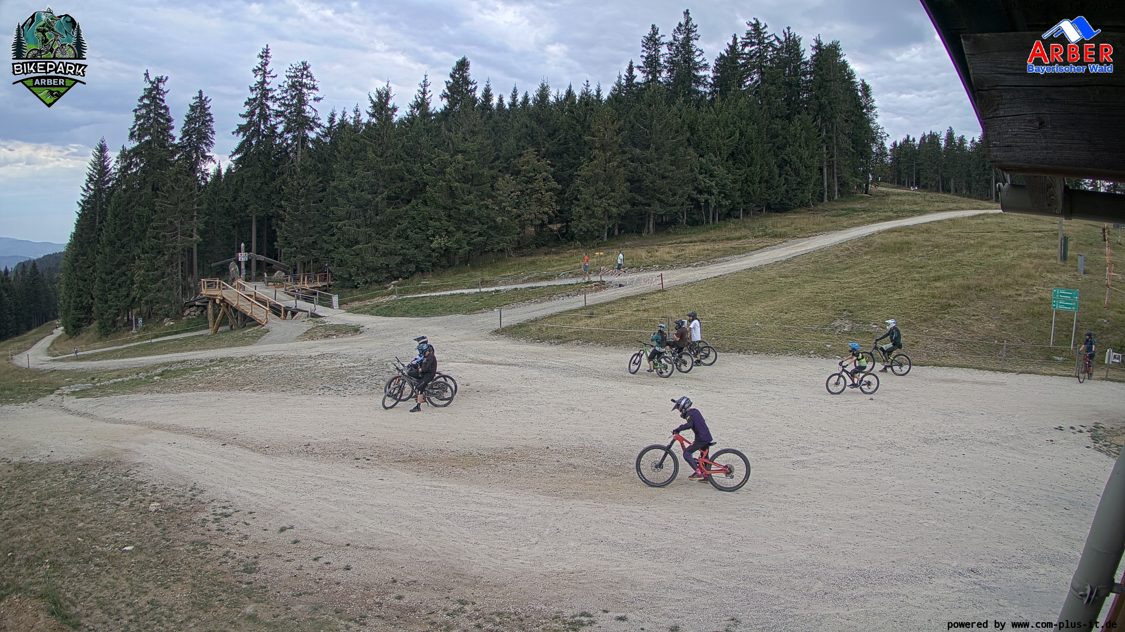 Archiv Foto Webcam ArBär Kinderland des Skigebiets am Arber