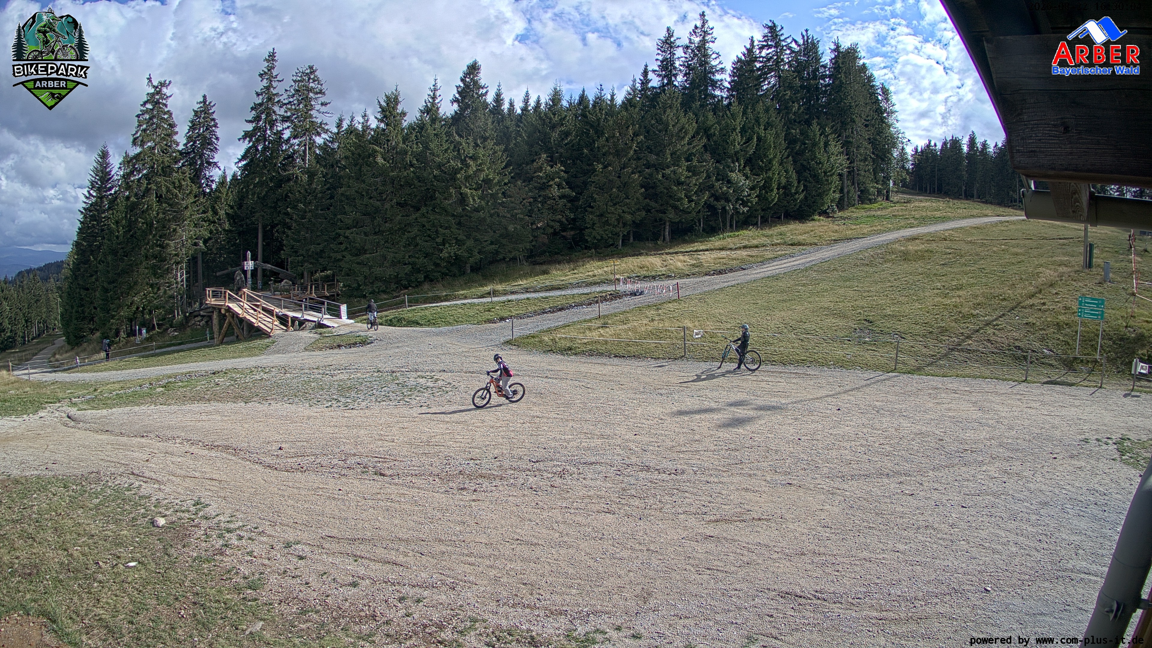 Archiv Foto Webcam ArBär Kinderland des Skigebiets am Arber
