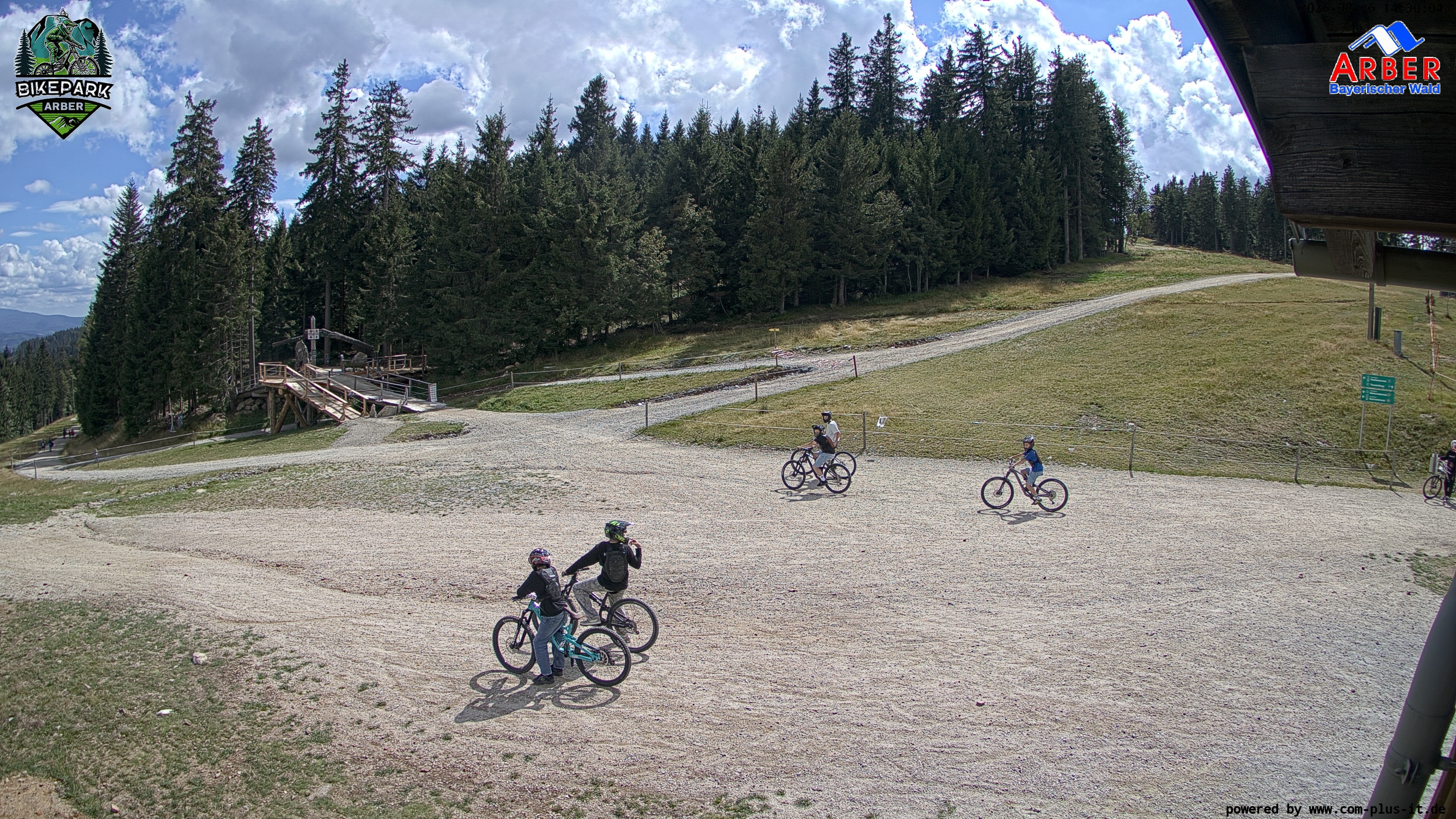 Archiv Foto Webcam ArBär Kinderland des Skigebiets am Arber