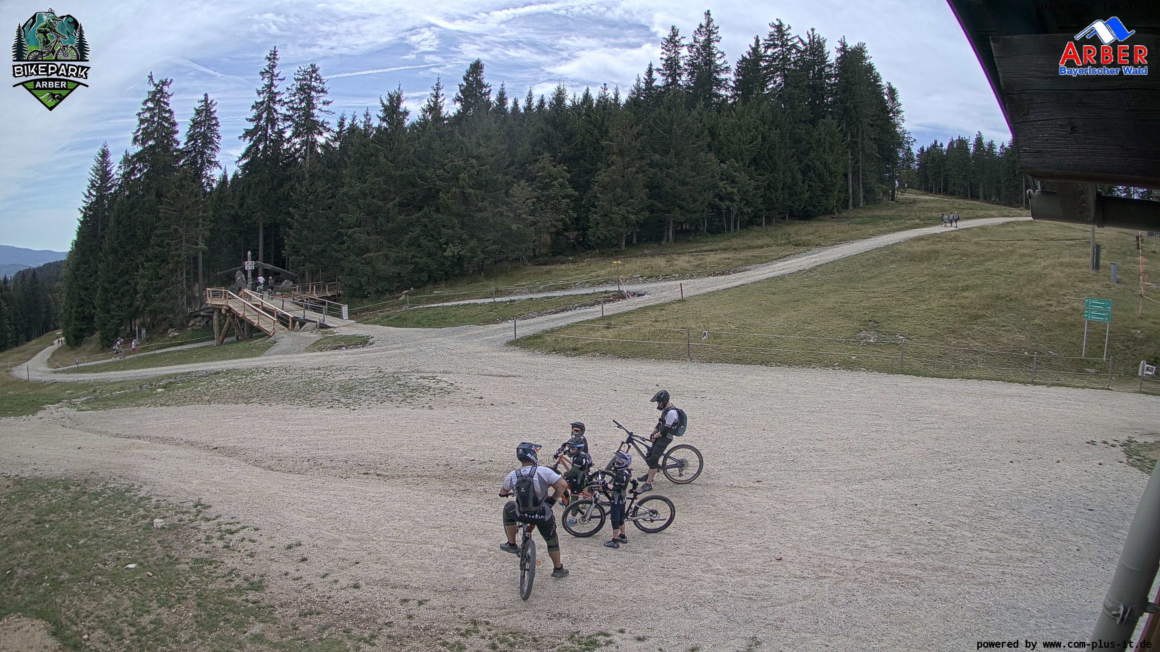 Archiv Foto Webcam ArBär Kinderland des Skigebiets am Arber