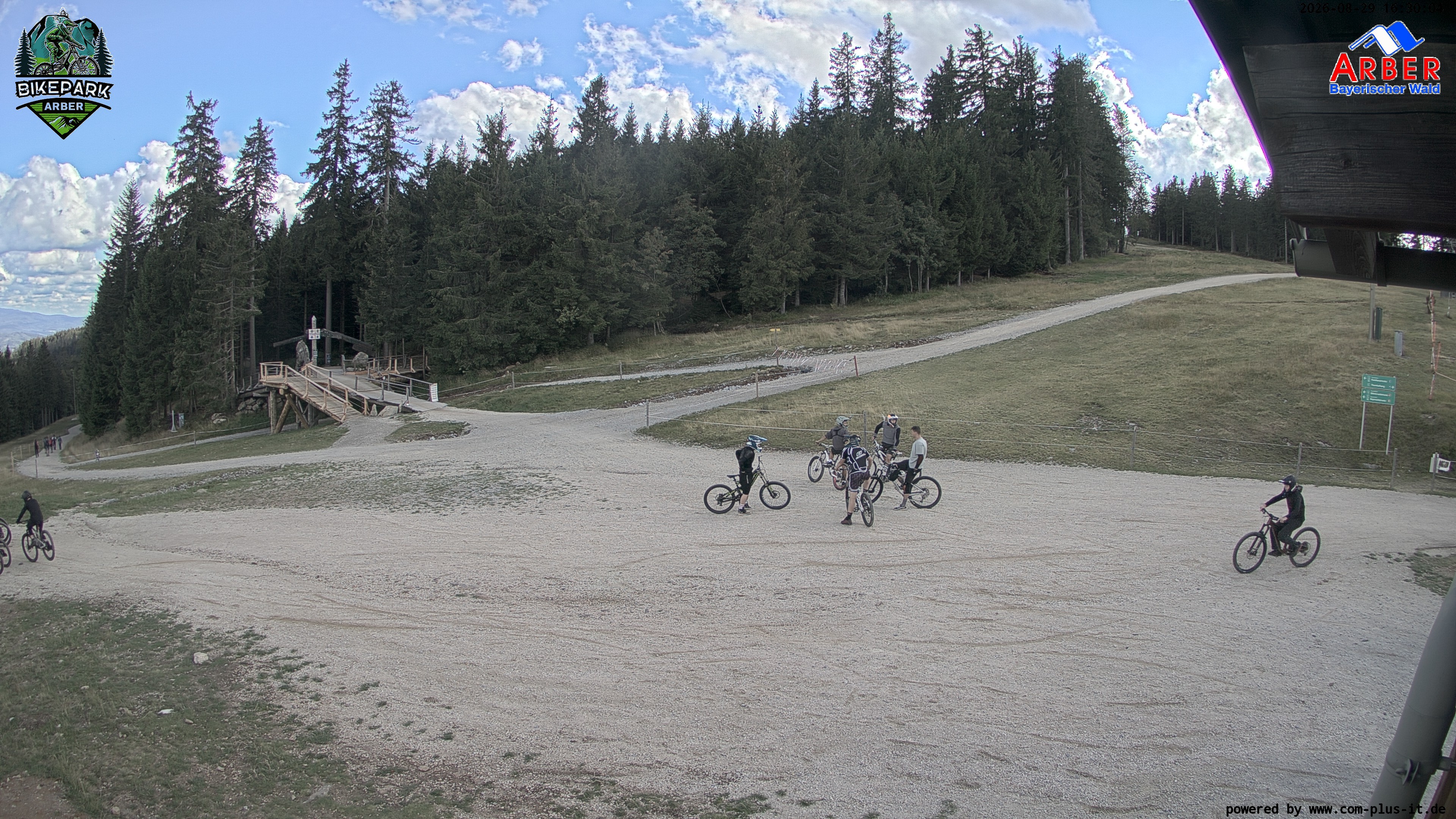 Archiv Foto Webcam ArBär Kinderland des Skigebiets am Arber
