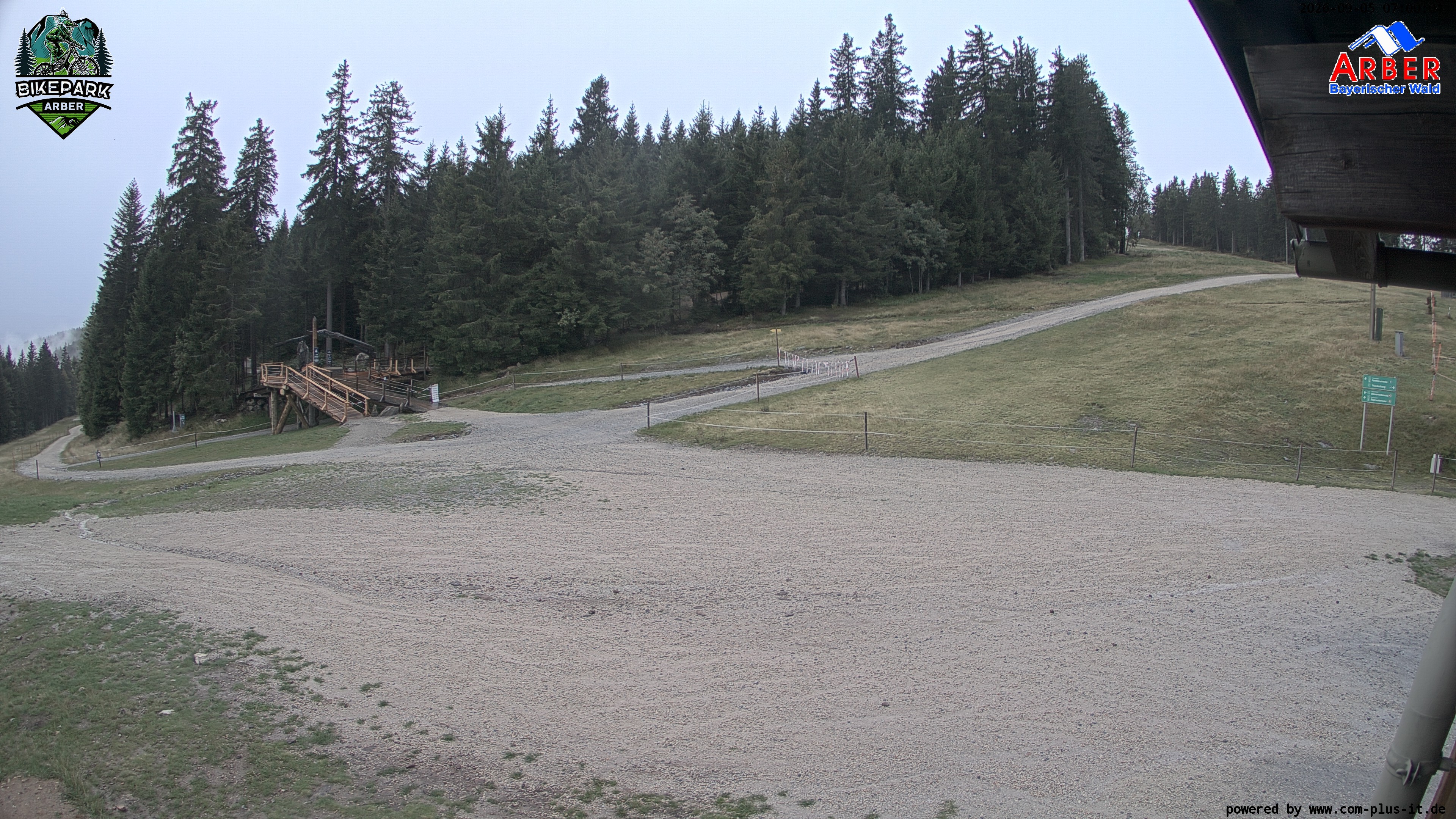 Archiv Foto Webcam ArBär Kinderland des Skigebiets am Arber