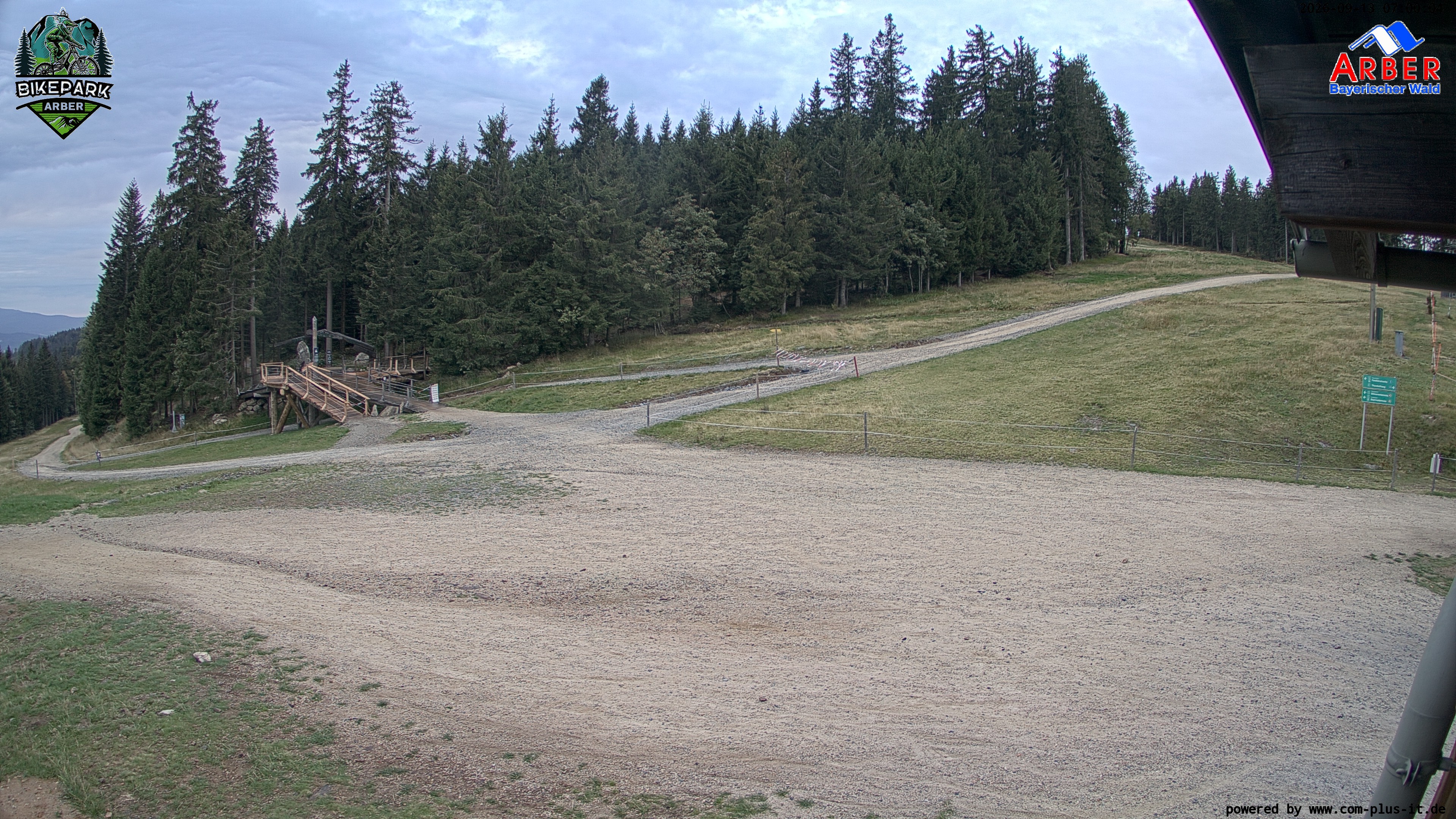 Archiv Foto Webcam ArBär Kinderland des Skigebiets am Arber