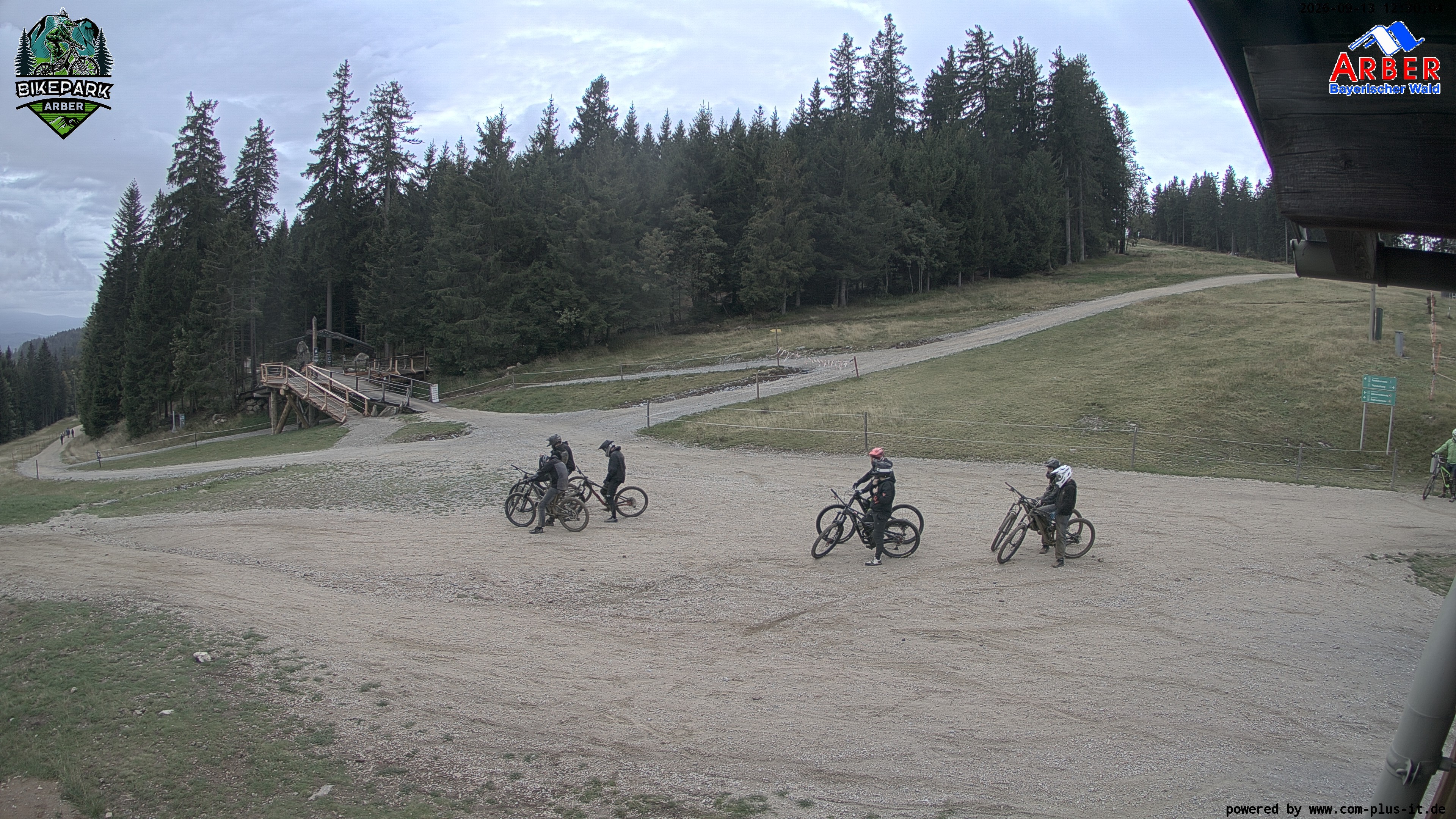 Archiv Foto Webcam ArBär Kinderland des Skigebiets am Arber