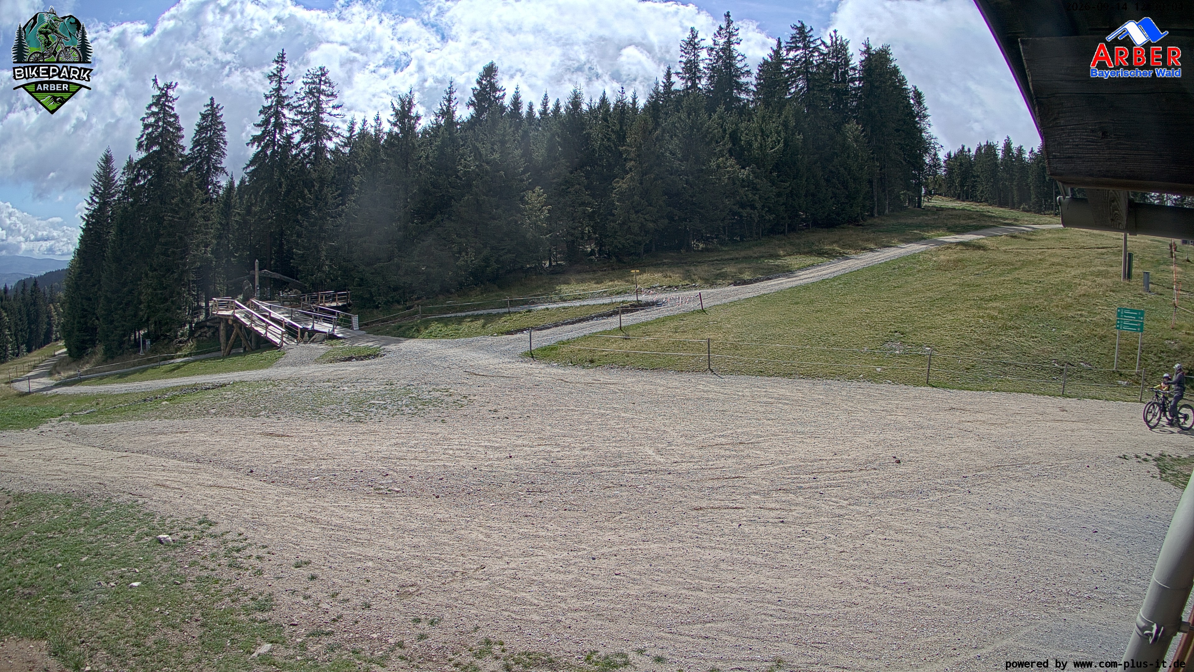 Archiv Foto Webcam ArBär Kinderland des Skigebiets am Arber