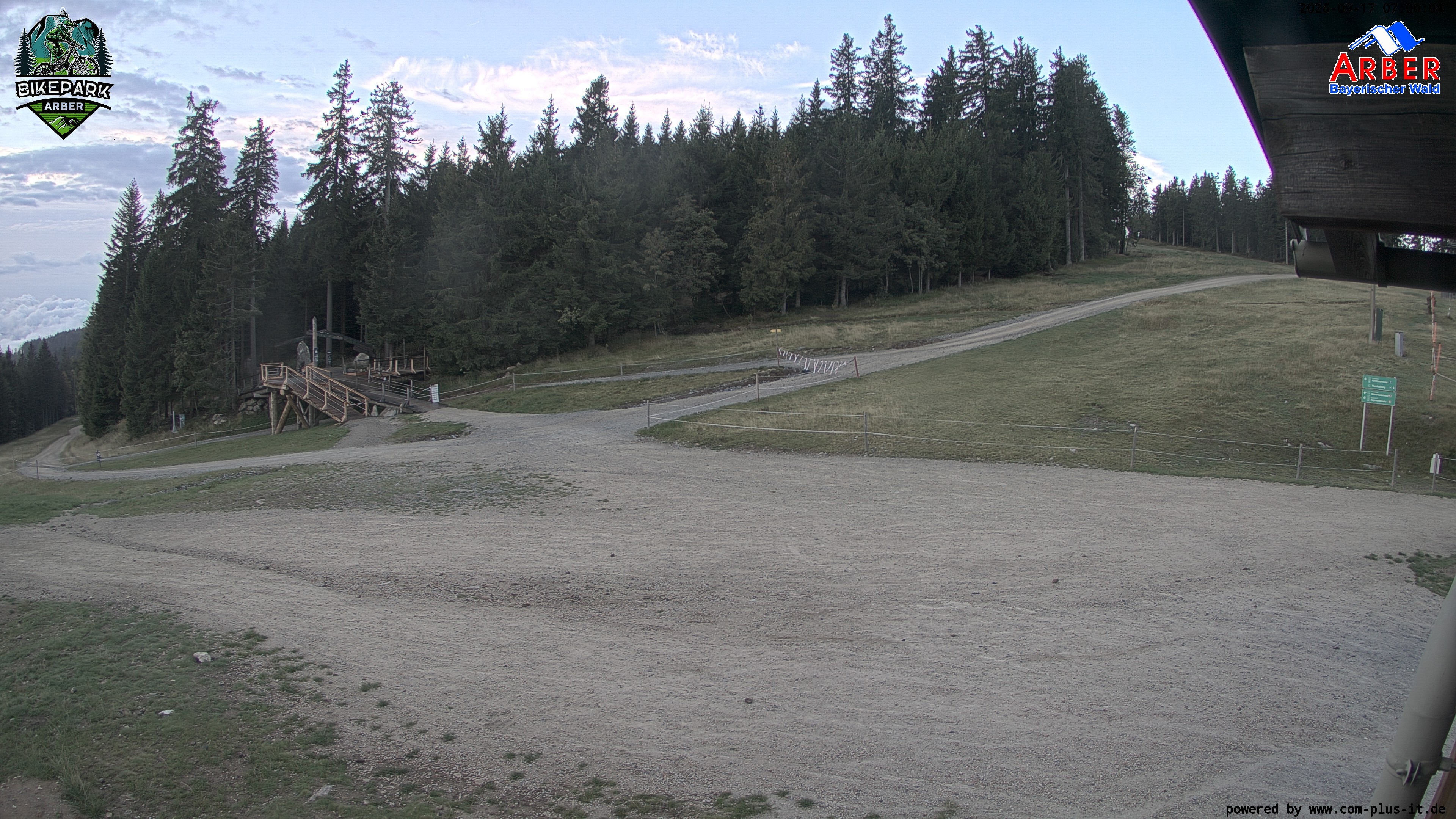Archiv Foto Webcam ArBär Kinderland des Skigebiets am Arber