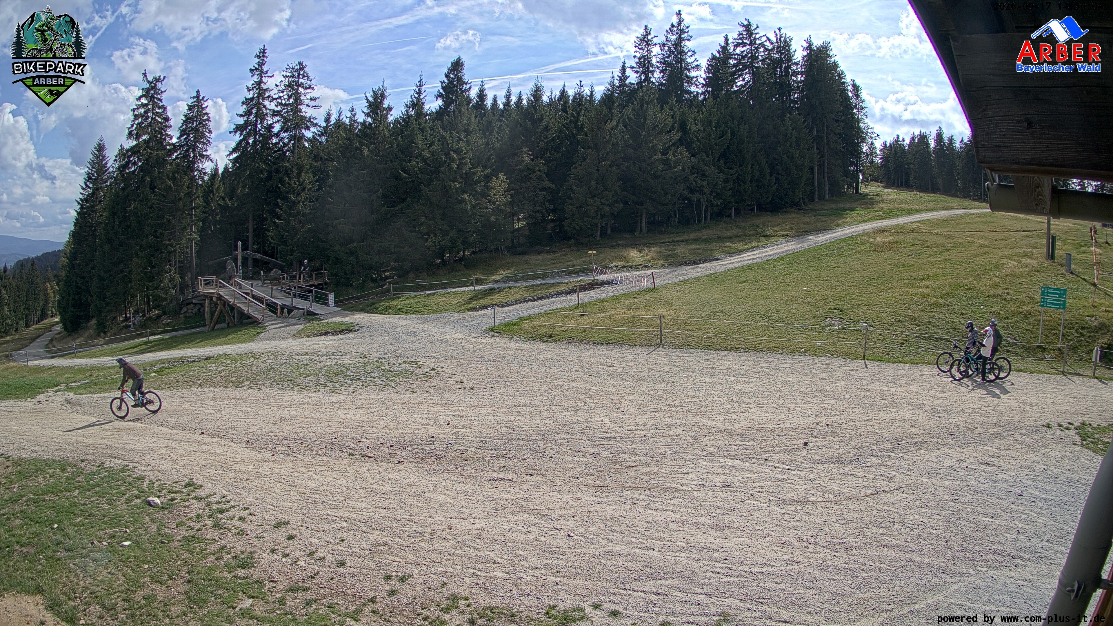 Archiv Foto Webcam ArBär Kinderland des Skigebiets am Arber