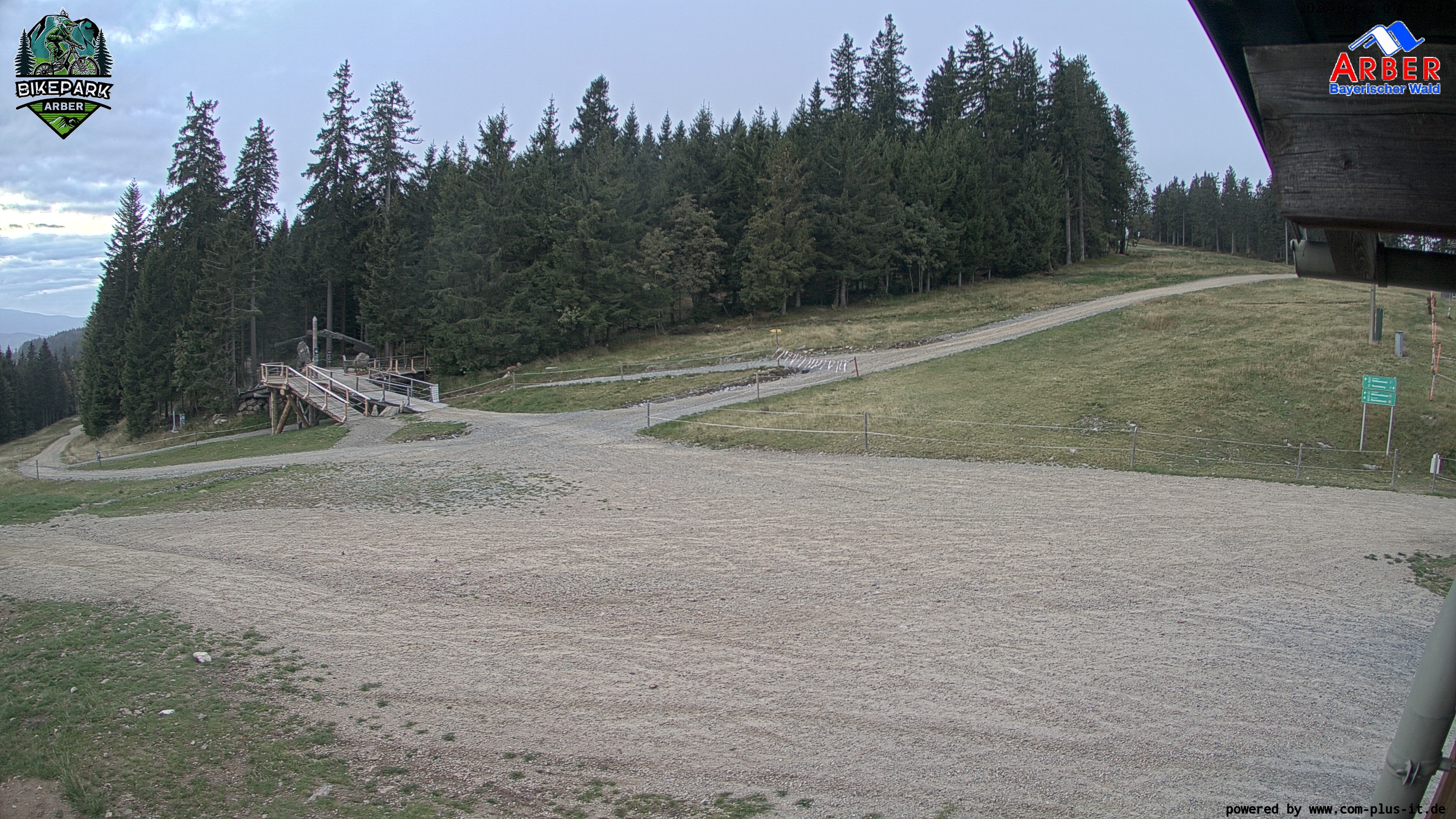 Archiv Foto Webcam ArBär Kinderland des Skigebiets am Arber