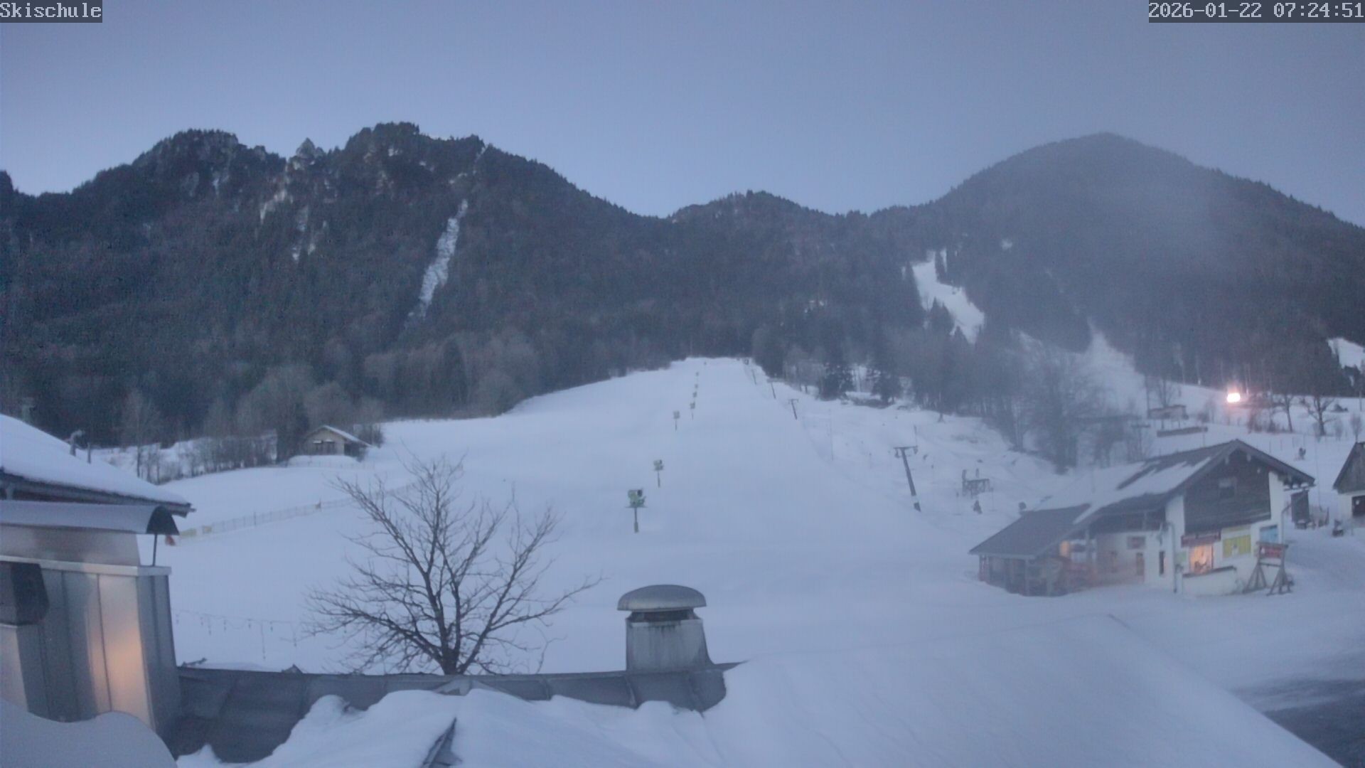 Archived image Webcam Streidlhang slope, Brauneck