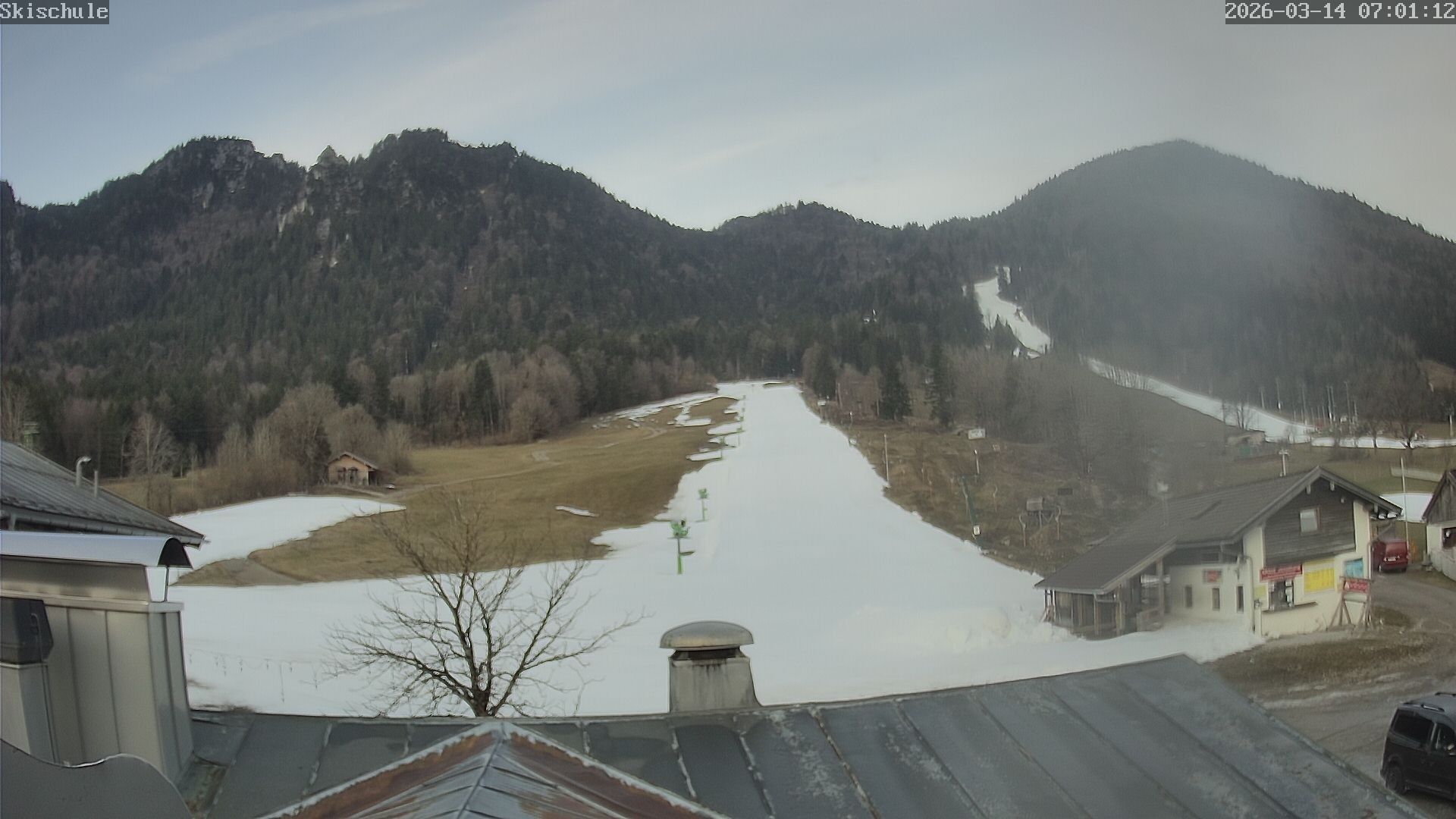 Archived image Webcam Streidlhang slope, Brauneck