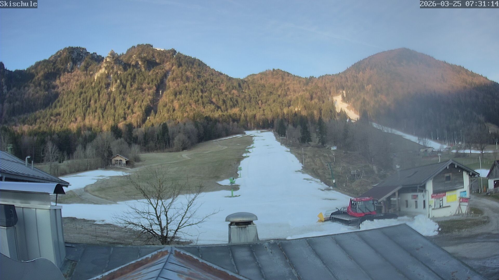 Archived image Webcam Streidlhang slope, Brauneck