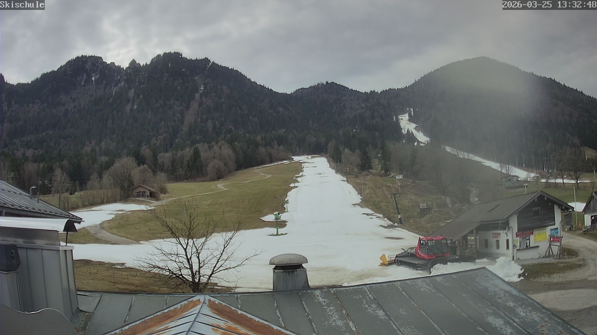 Archived image Webcam Streidlhang slope, Brauneck