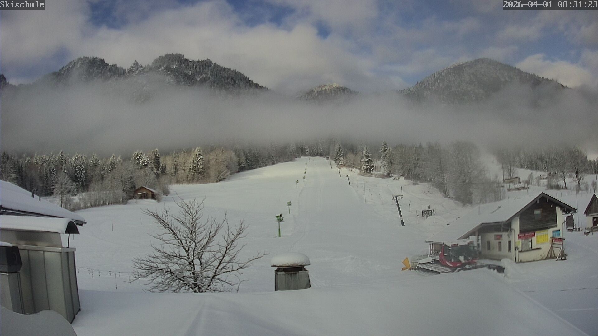 Archived image Webcam Streidlhang slope, Brauneck