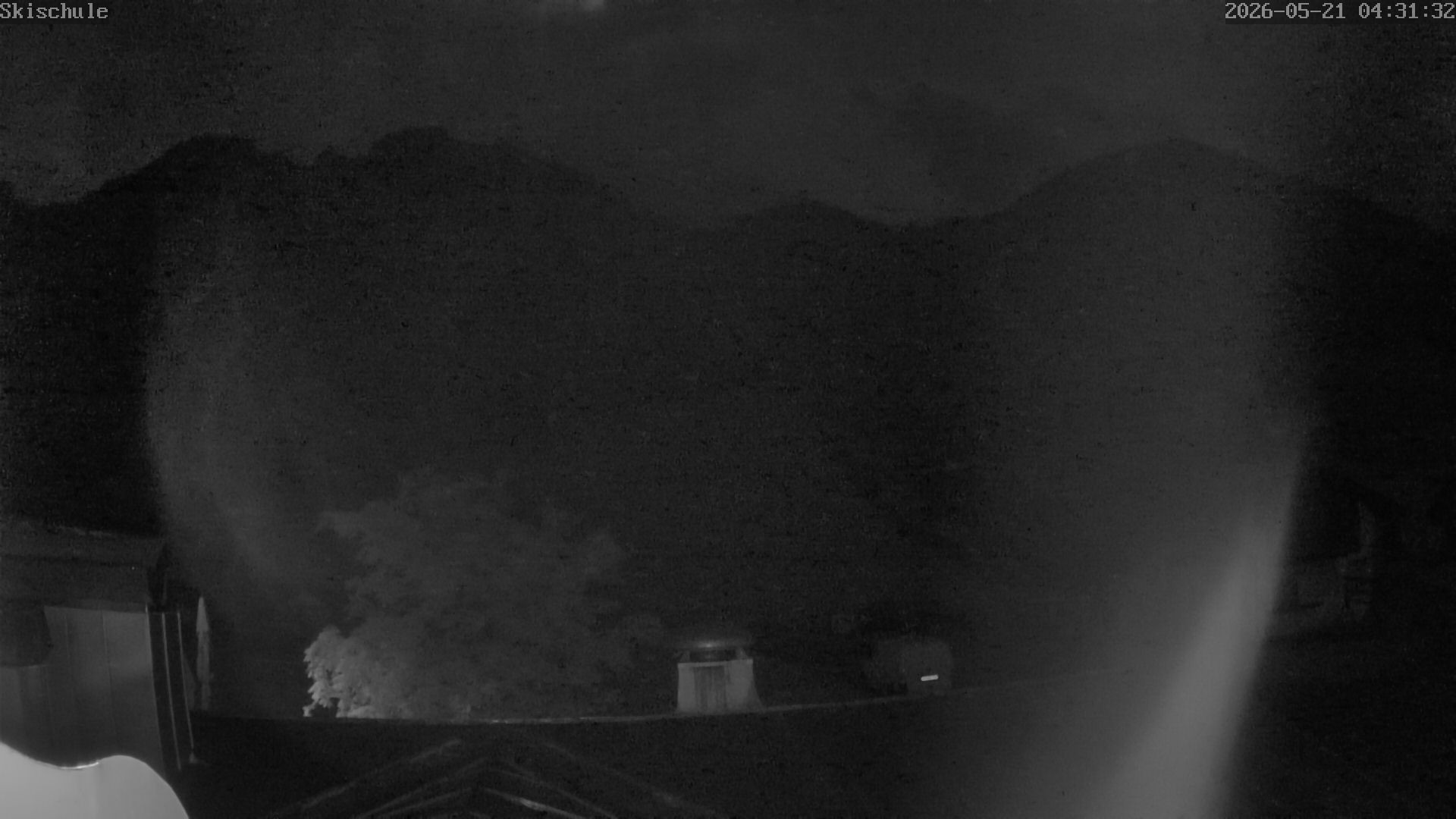 Archived image Webcam Streidlhang slope, Brauneck