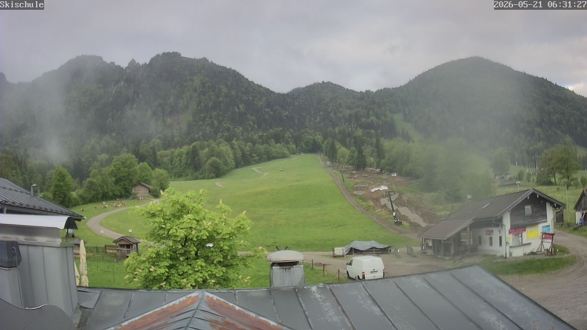 Archived image Webcam Streidlhang slope, Brauneck