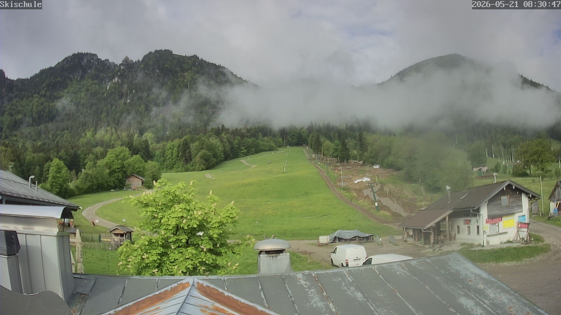 Archived image Webcam Streidlhang slope, Brauneck