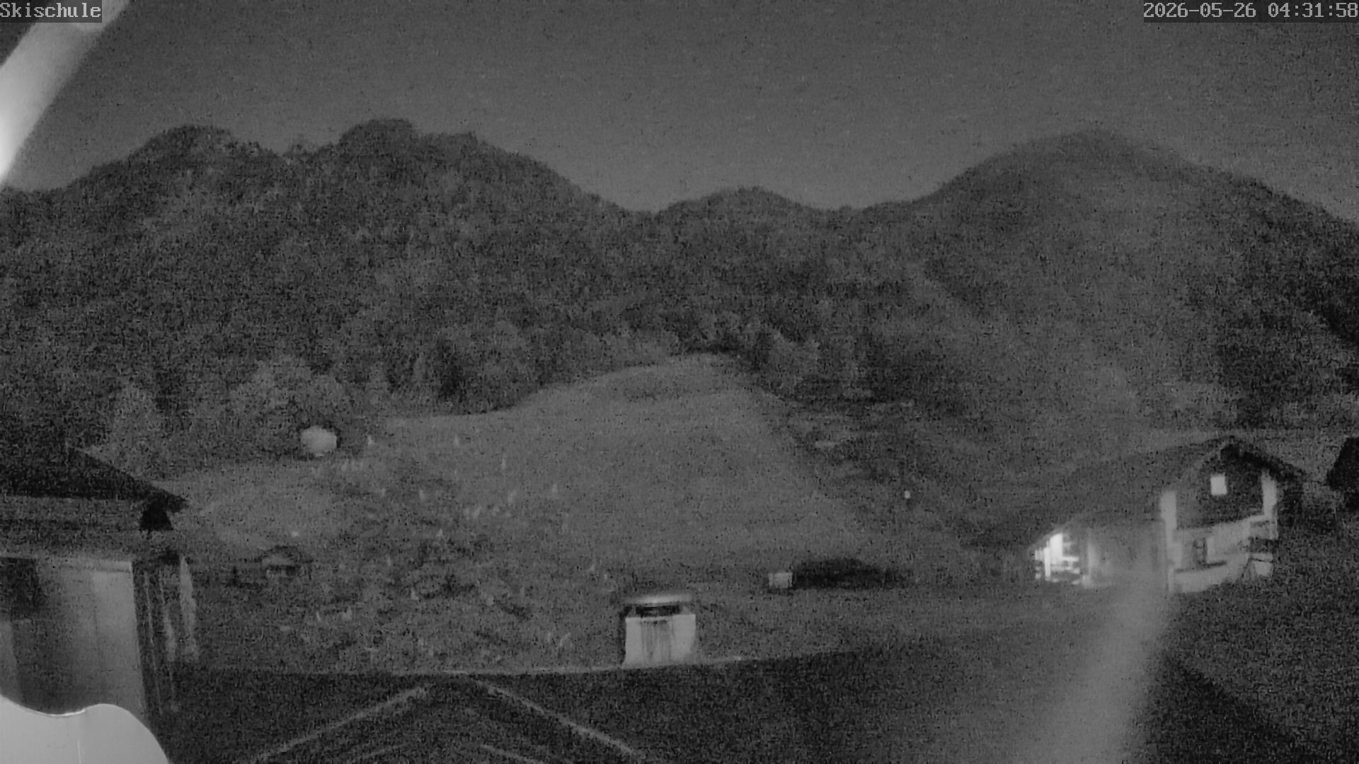 Archived image Webcam Streidlhang slope, Brauneck