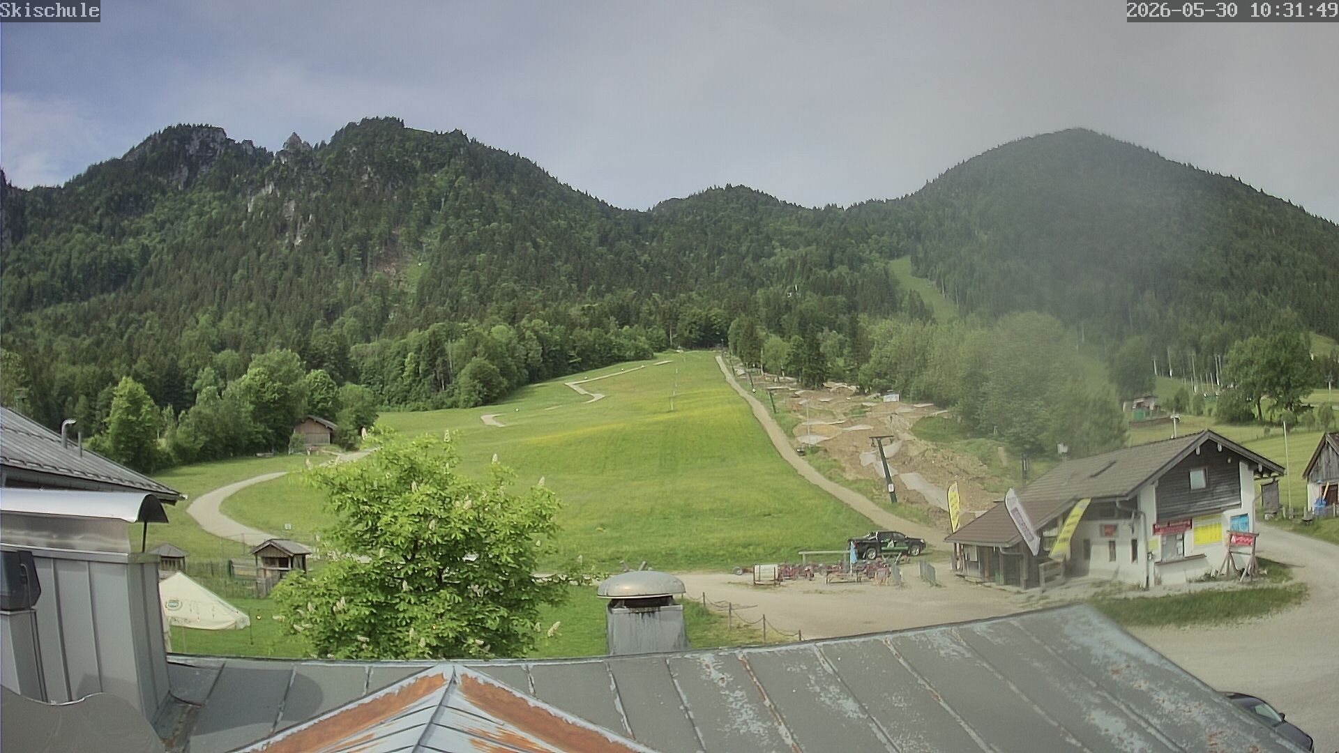 Archived image Webcam Streidlhang slope, Brauneck