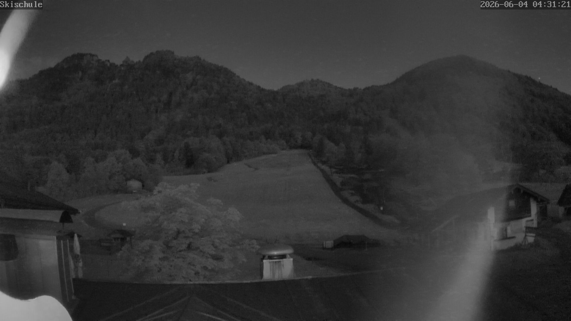 Archived image Webcam Streidlhang slope, Brauneck