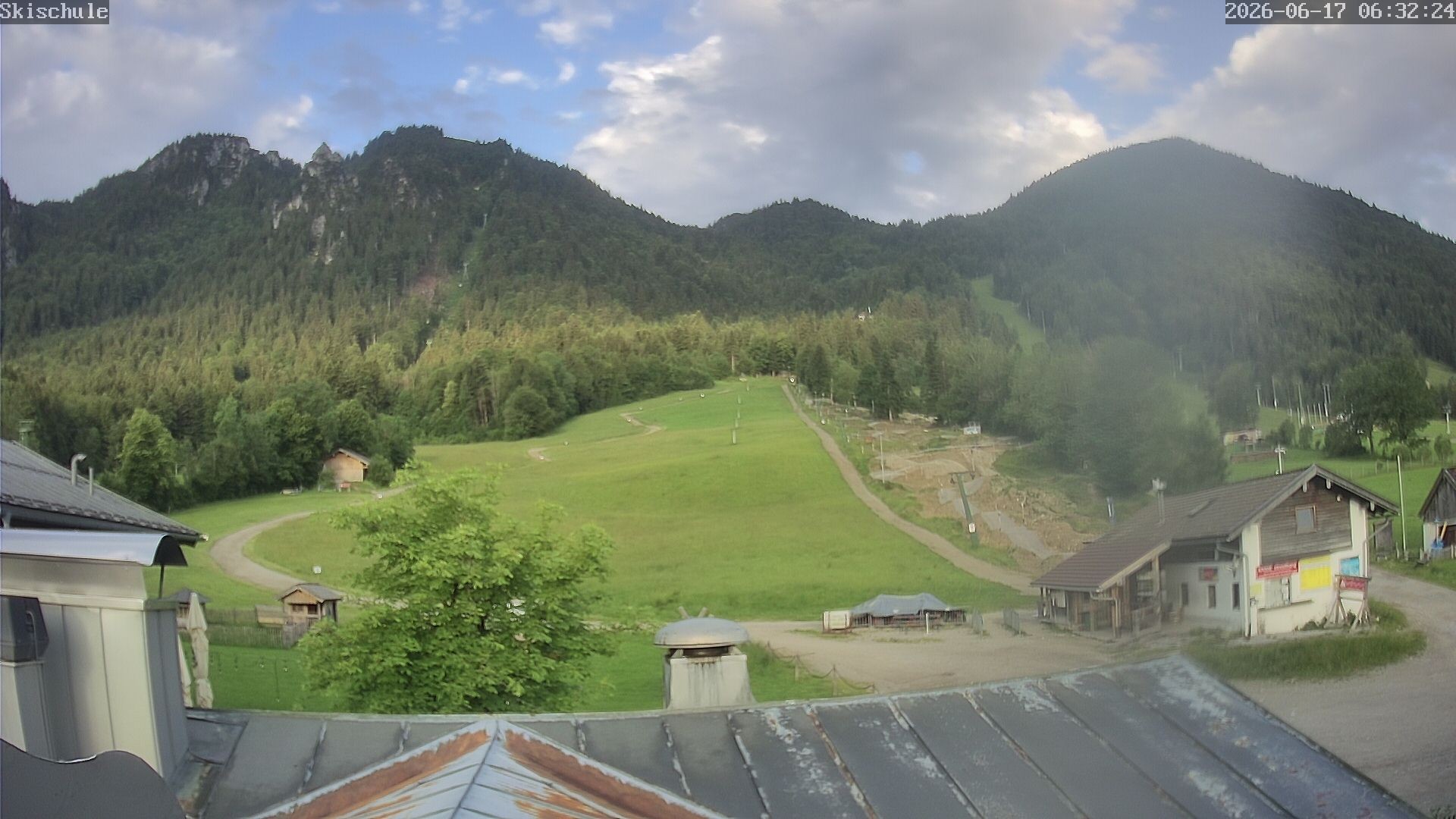 Archived image Webcam Streidlhang slope, Brauneck