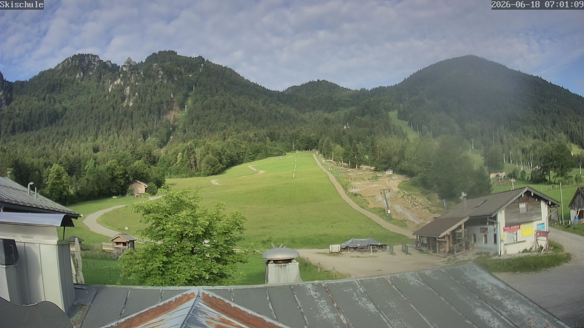 Archived image Webcam Streidlhang slope, Brauneck