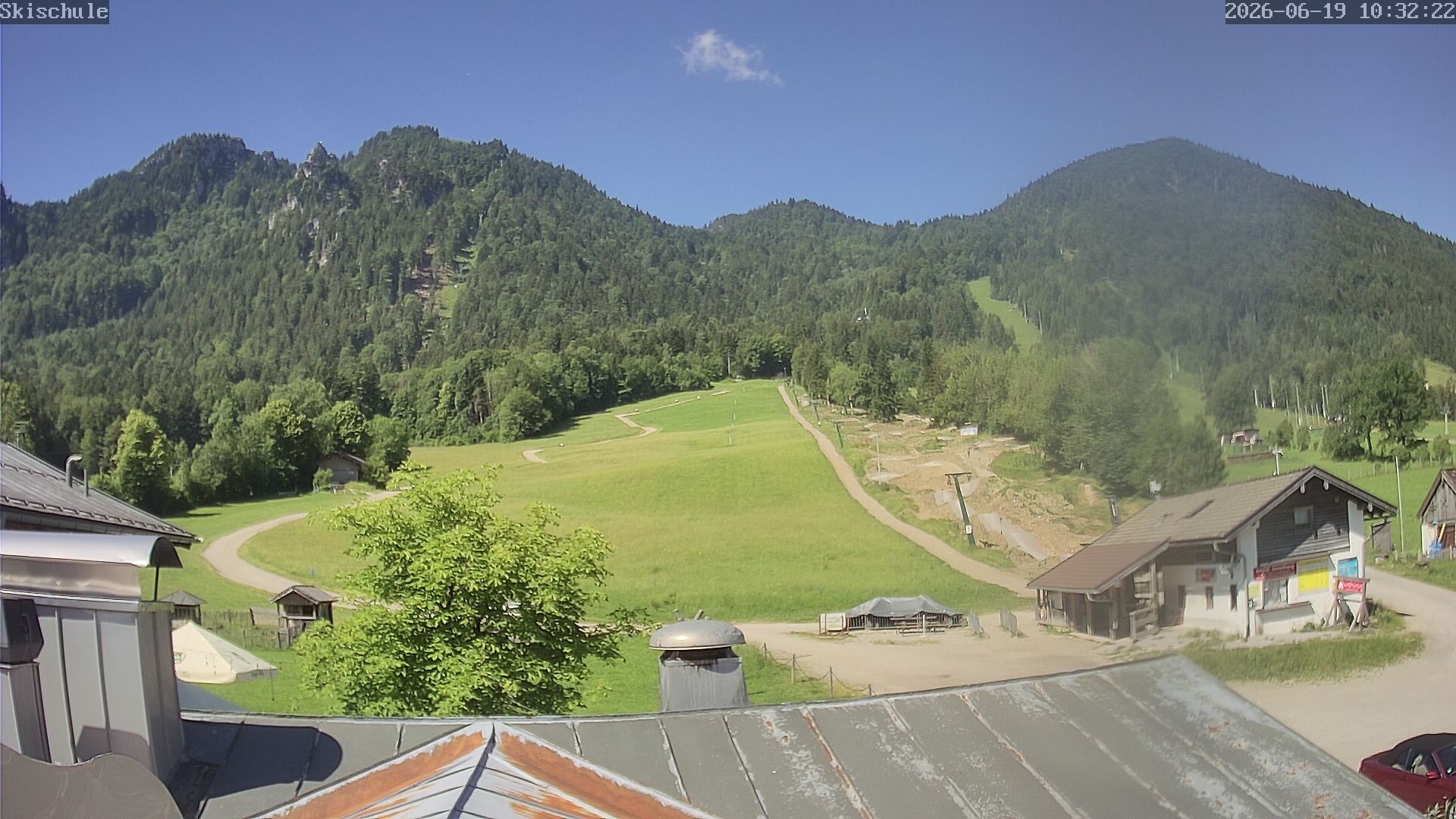 Archived image Webcam Streidlhang slope, Brauneck