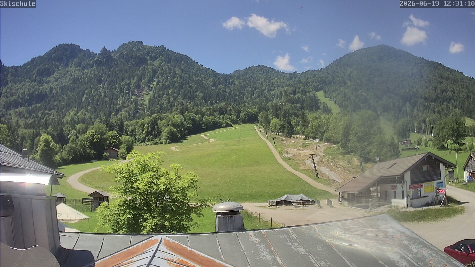 Archived image Webcam Streidlhang slope, Brauneck