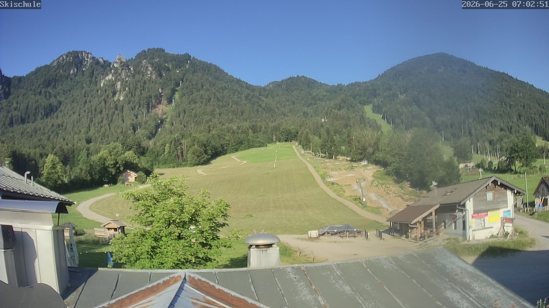 Archived image Webcam Streidlhang slope, Brauneck