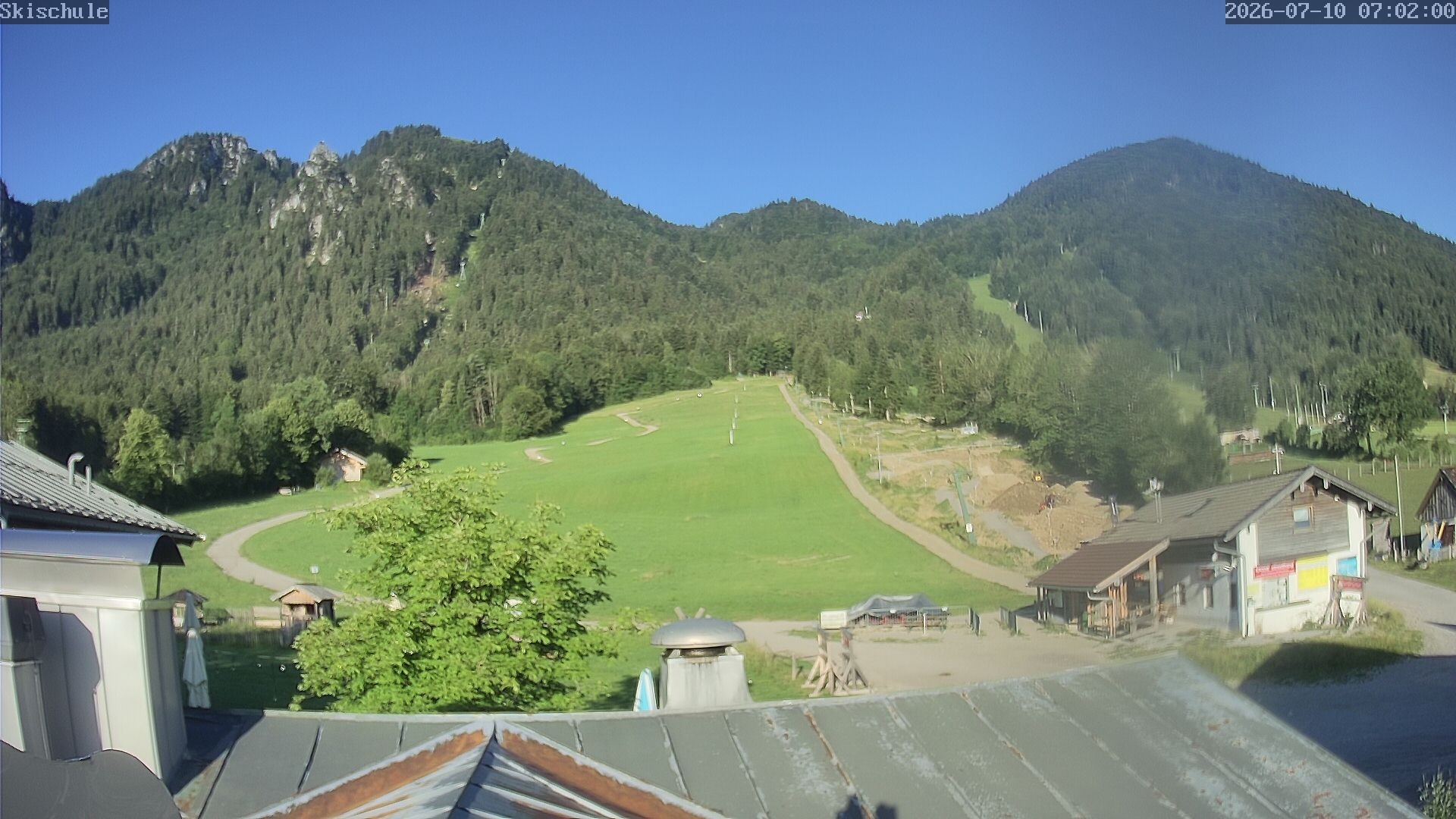 Archived image Webcam Streidlhang slope, Brauneck
