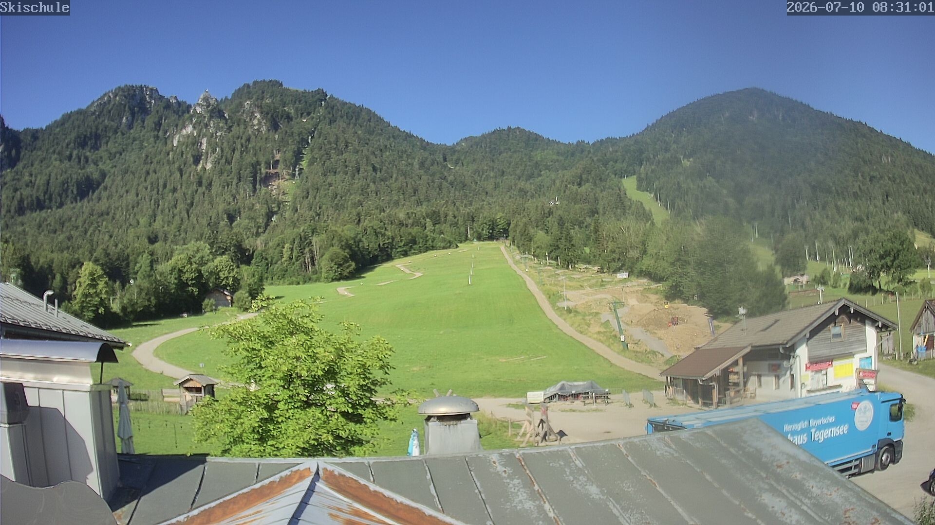 Archived image Webcam Streidlhang slope, Brauneck