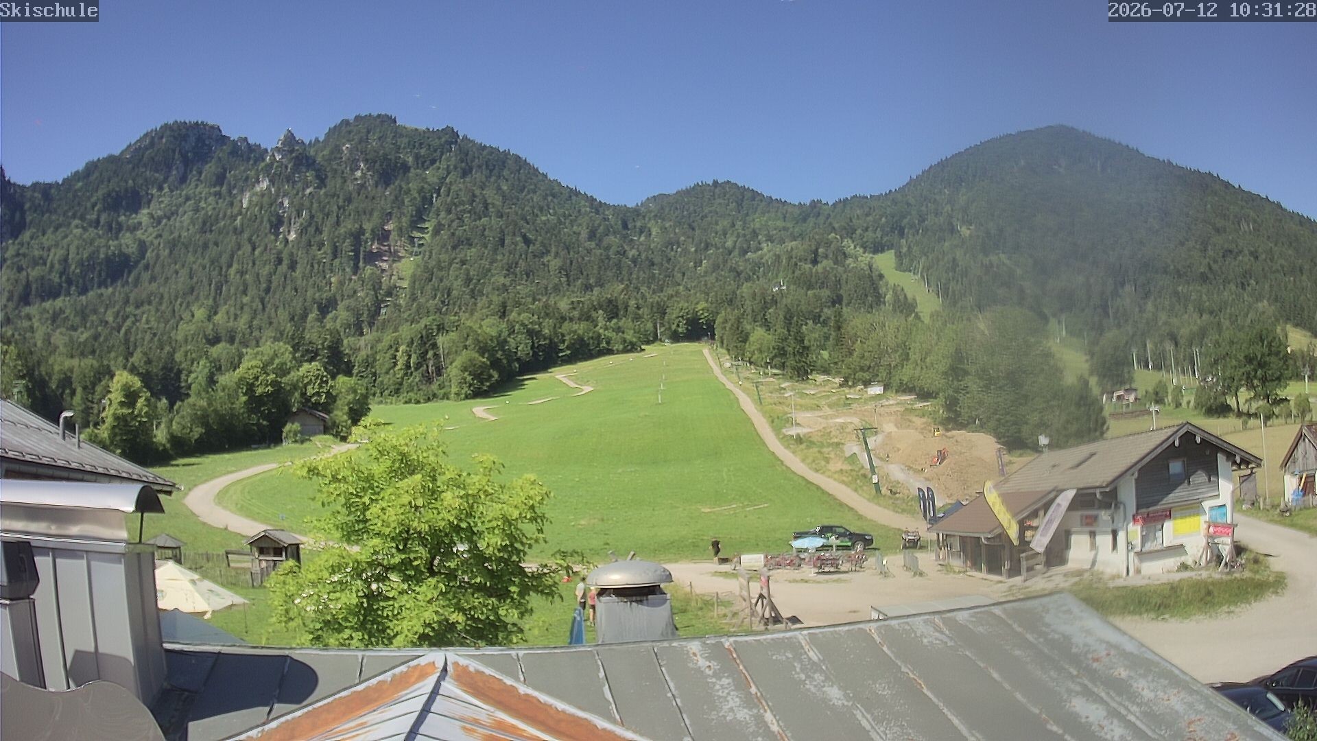 Archived image Webcam Streidlhang slope, Brauneck