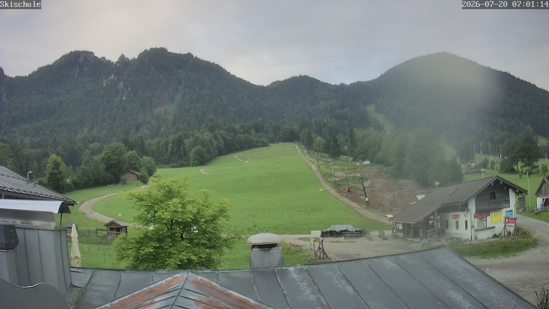 Archived image Webcam Streidlhang slope, Brauneck