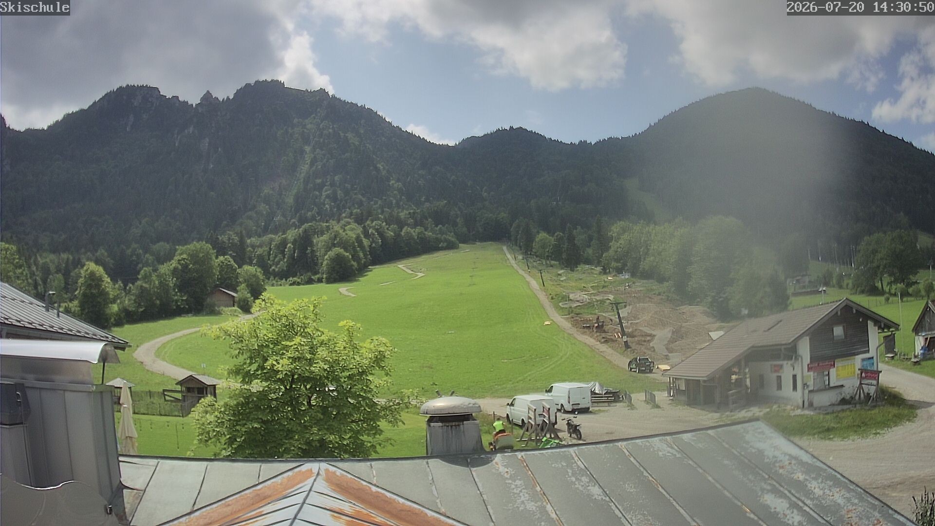 Archived image Webcam Streidlhang slope, Brauneck