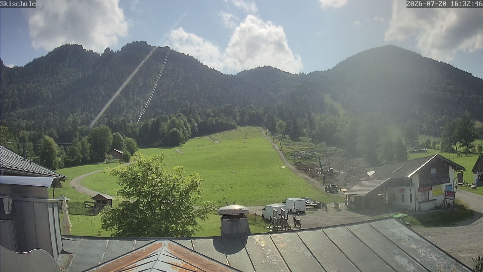 Archived image Webcam Streidlhang slope, Brauneck