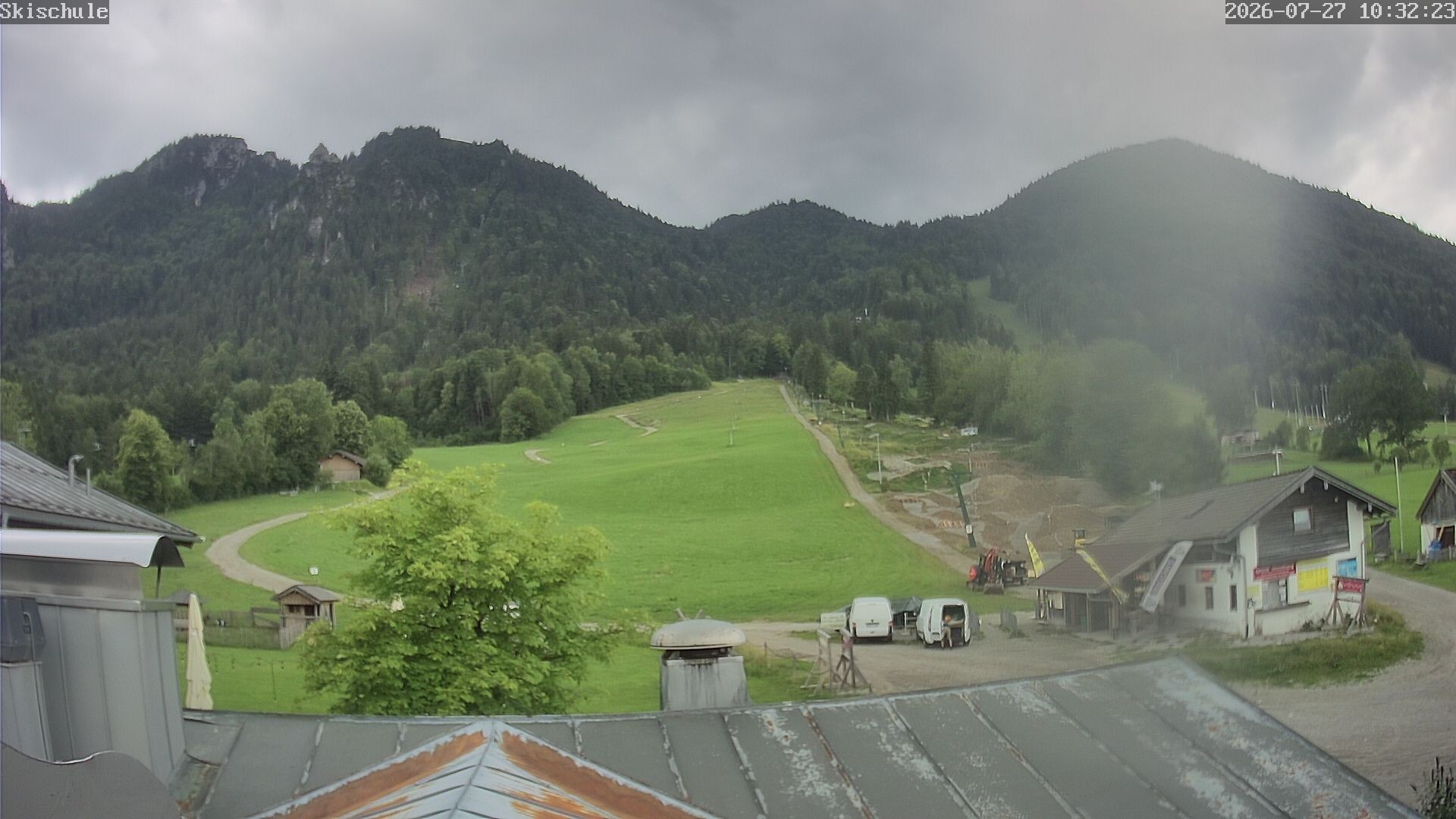 Archived image Webcam Streidlhang slope, Brauneck