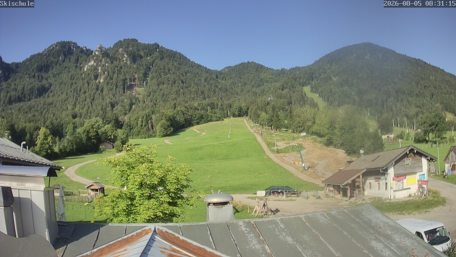 Archived image Webcam Streidlhang slope, Brauneck